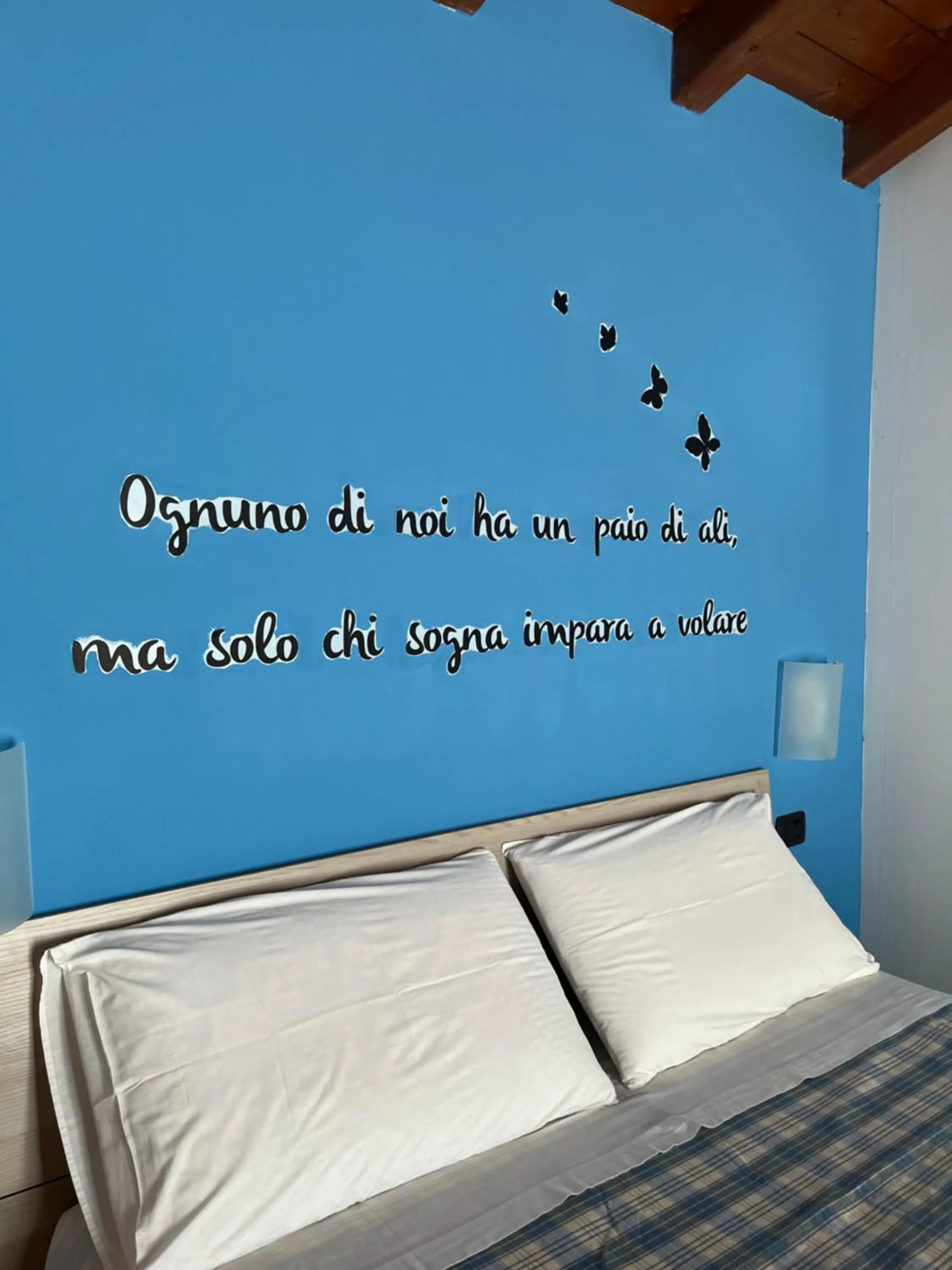 Bedroom, Bed in Color House Malpensa B&B