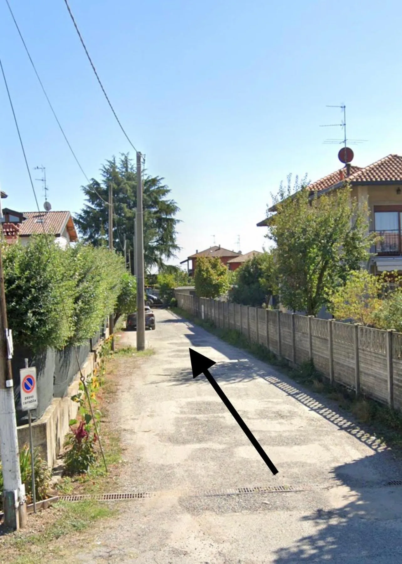 Street view in Color House Malpensa B&B