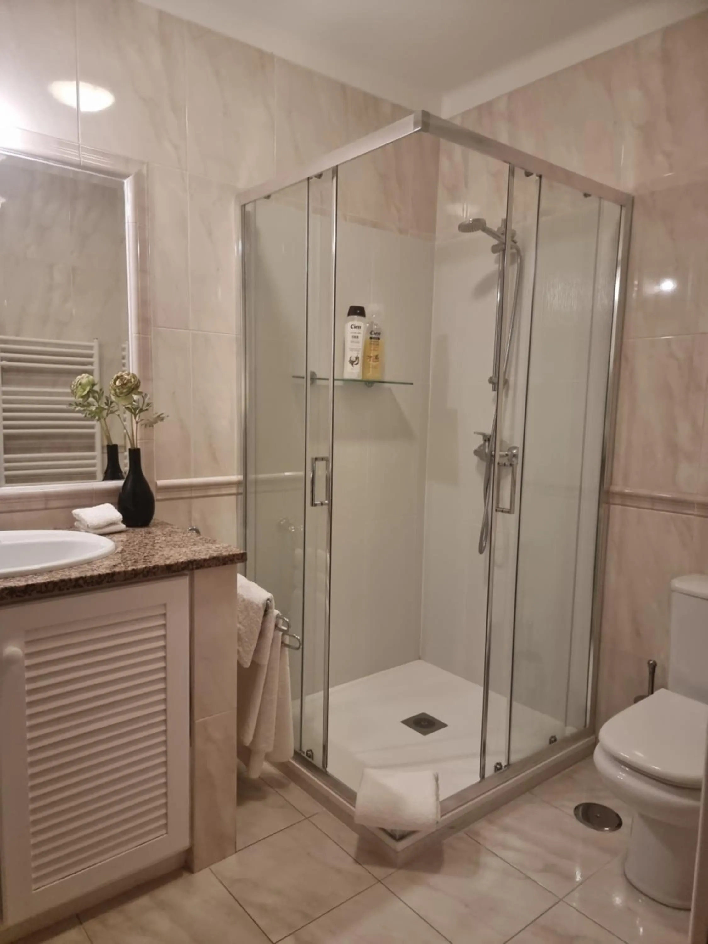 Shower in Vila De Sol