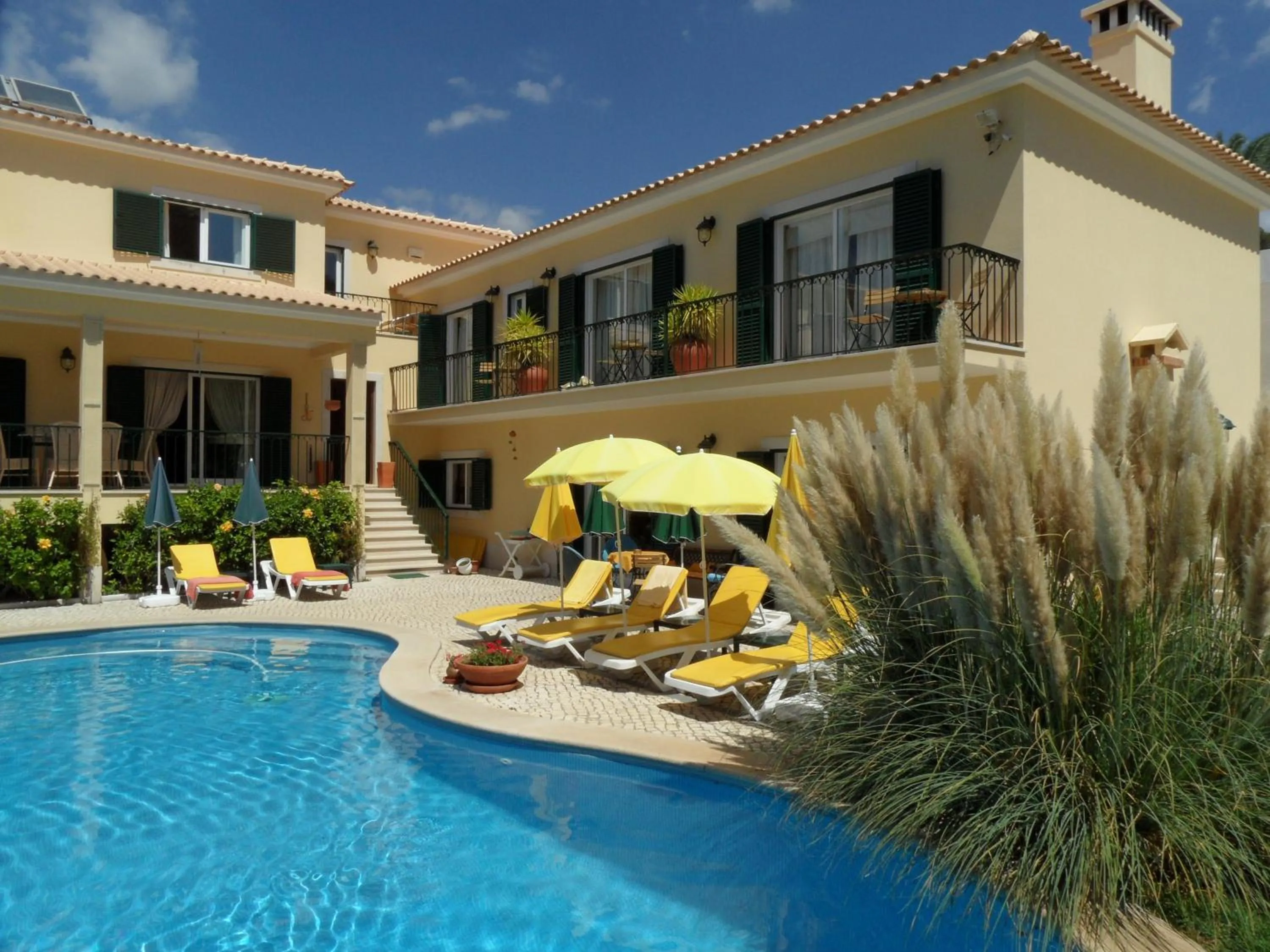 Property building in Vila De Sol