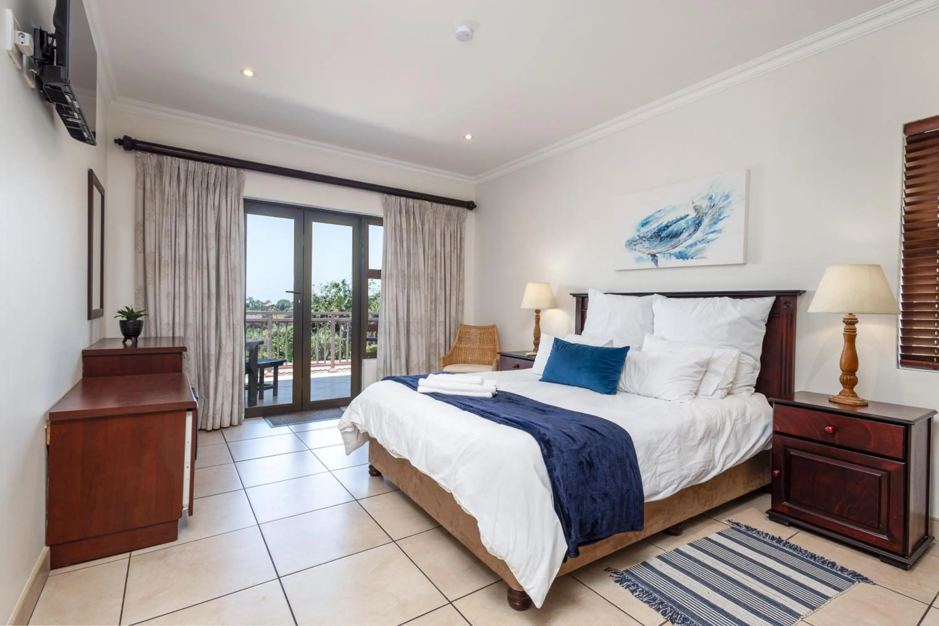 TV and multimedia, Bed in Kitesview Bed and Breakfast