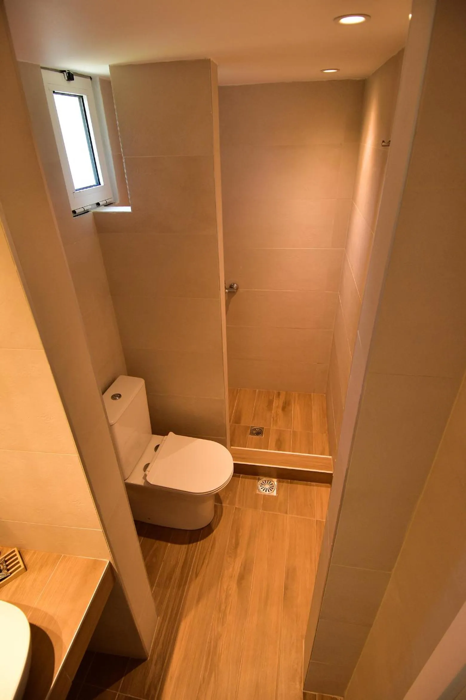 Shower in Haus Risos Next Generation