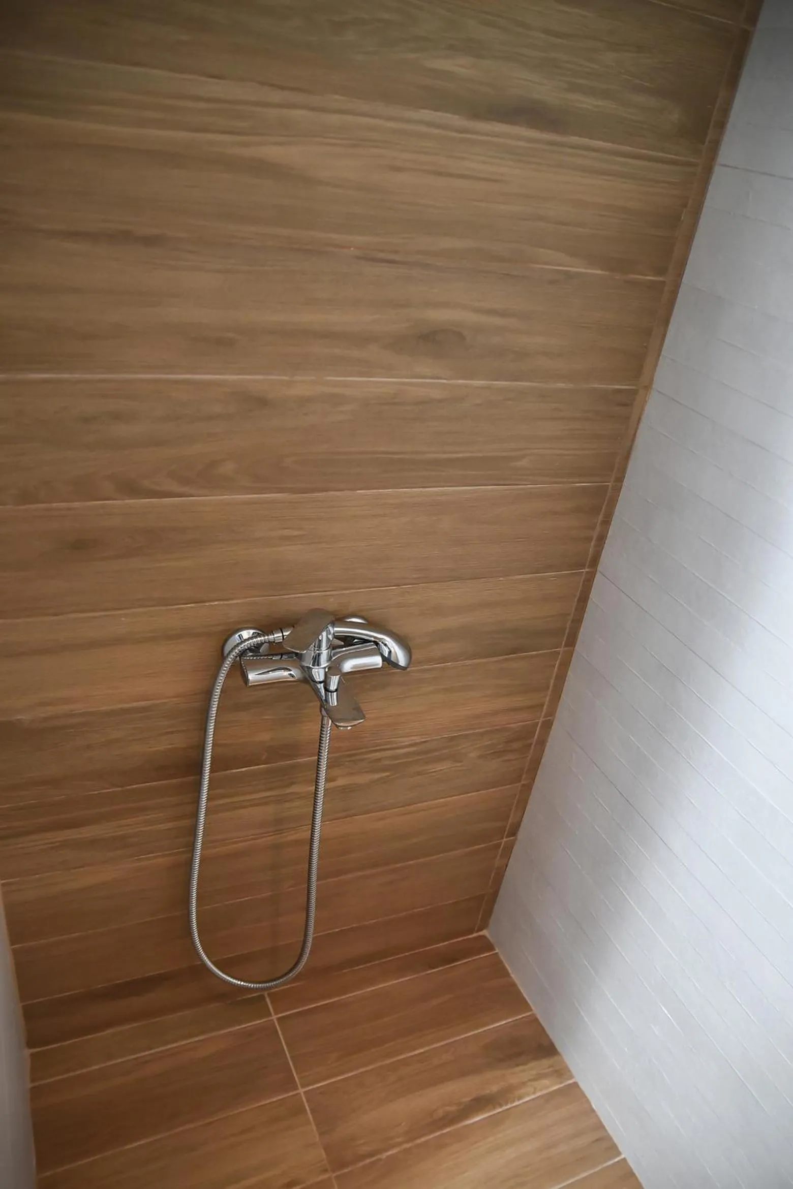Shower in Haus Risos Next Generation