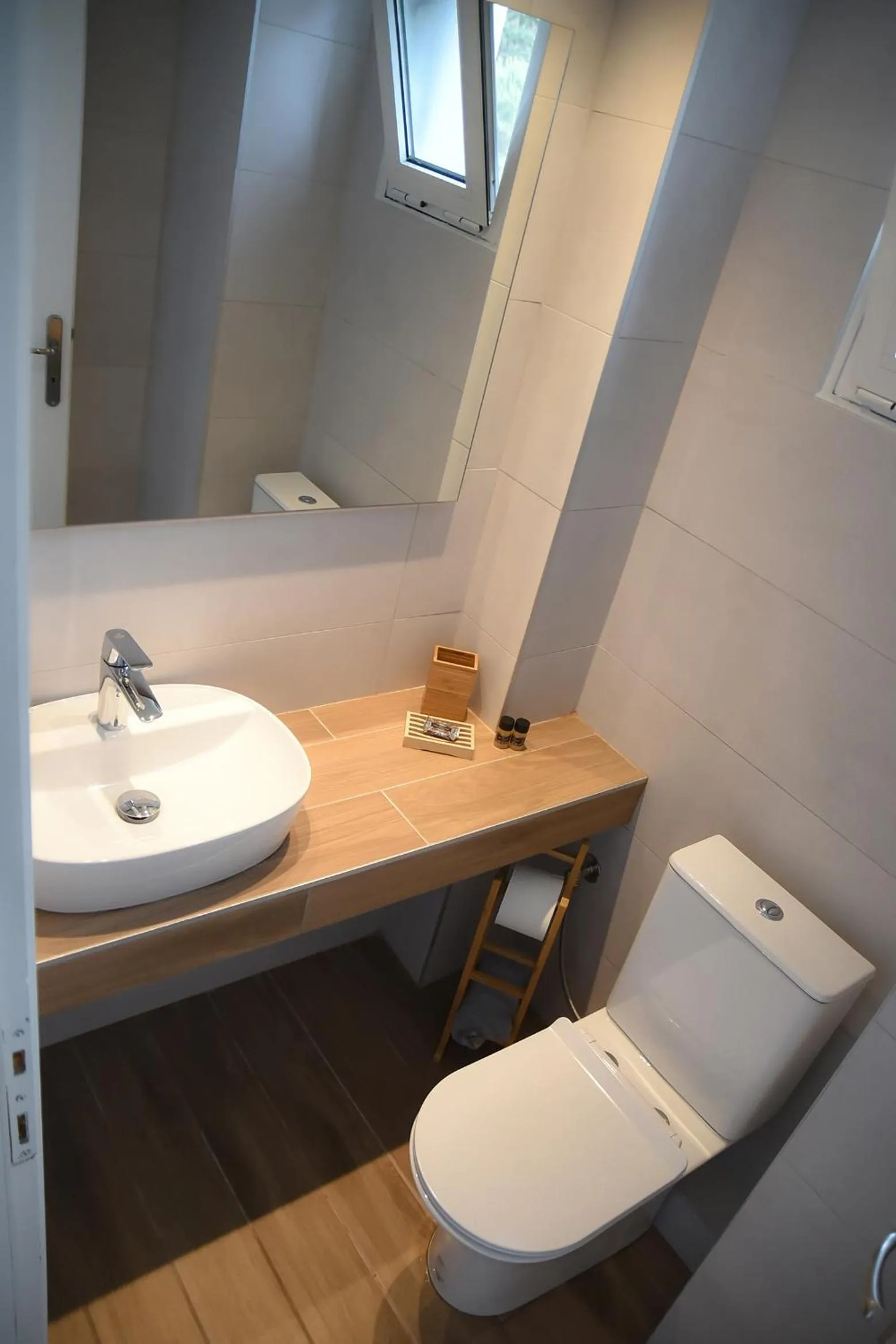 Shower in Haus Risos Next Generation