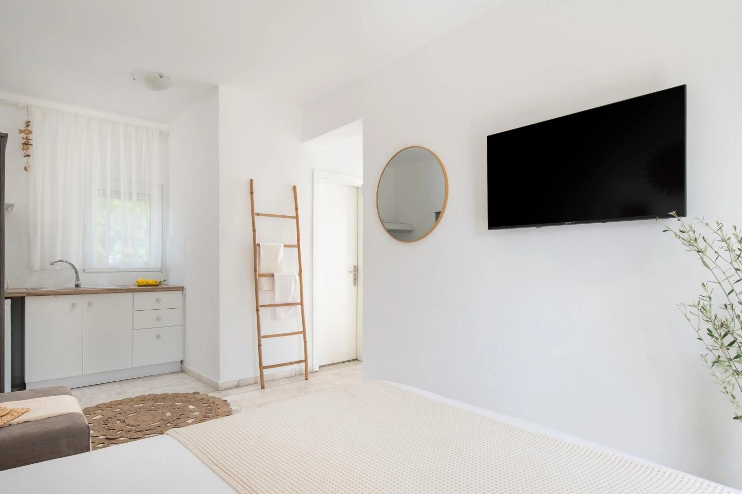 Photo of the whole room, Bed in Haus Risos Next Generation