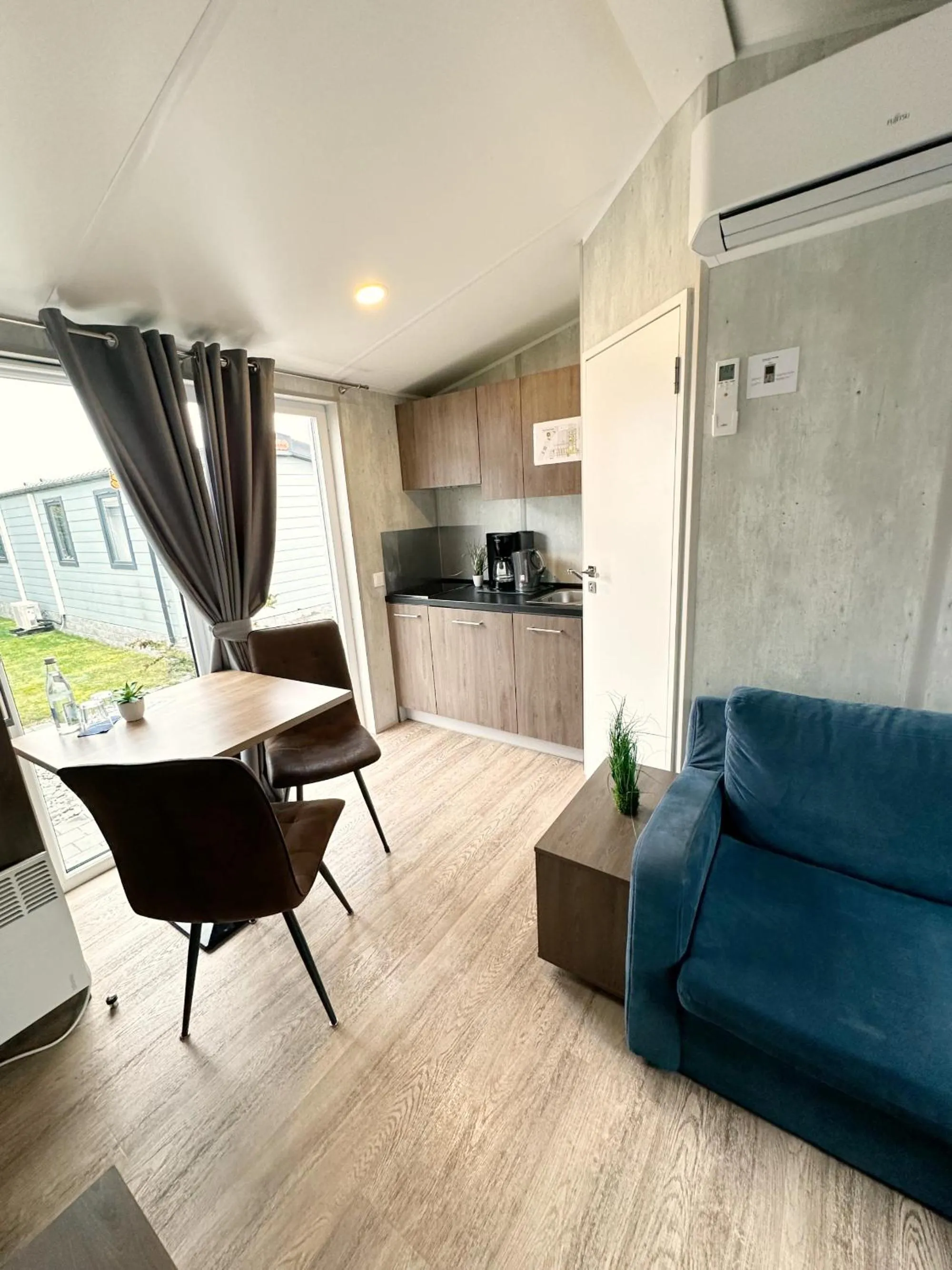 Kitchen or kitchenette in Sunny Hotel Straubing