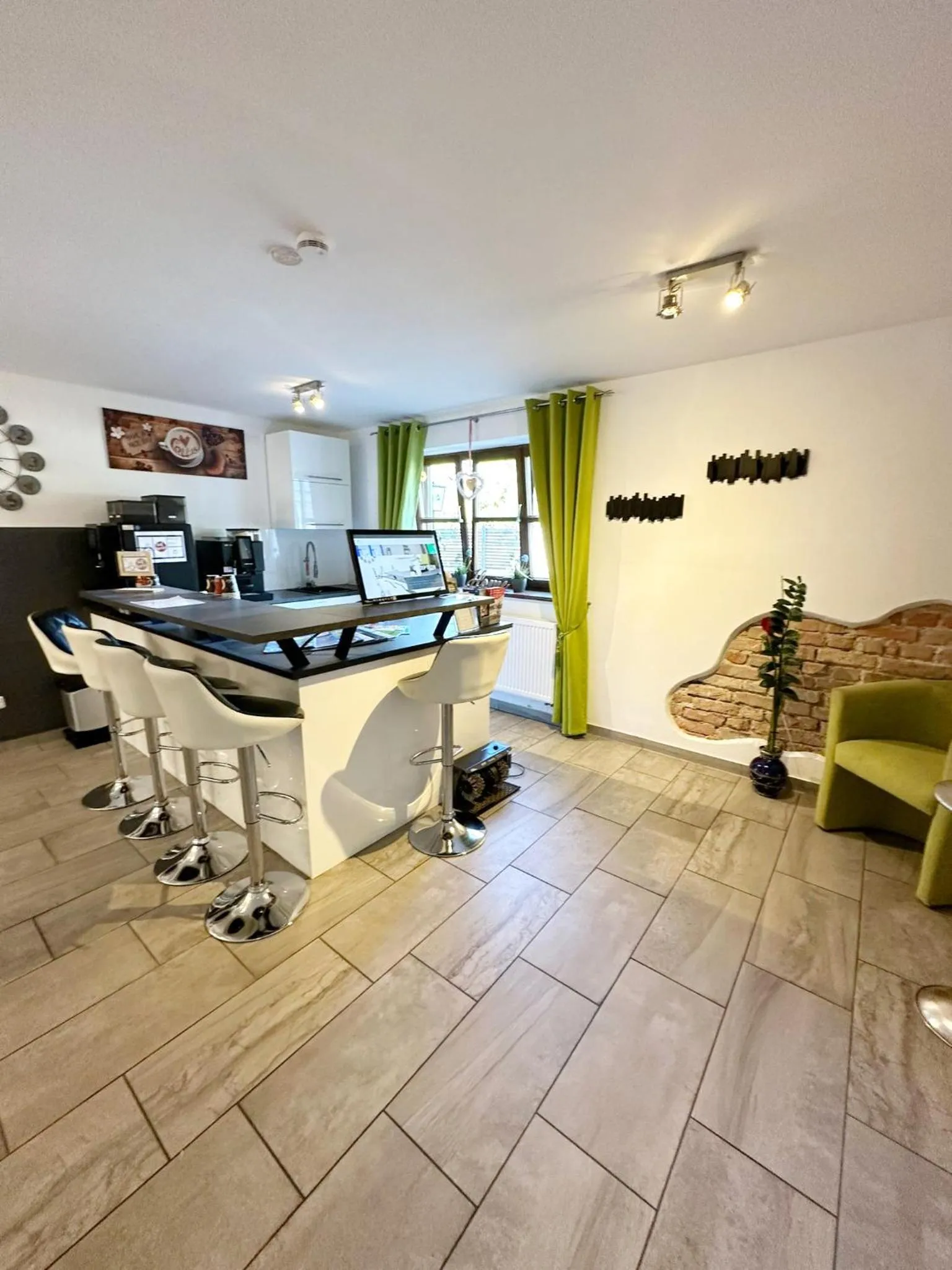 Coffee/tea facilities in Sunny Hotel Straubing