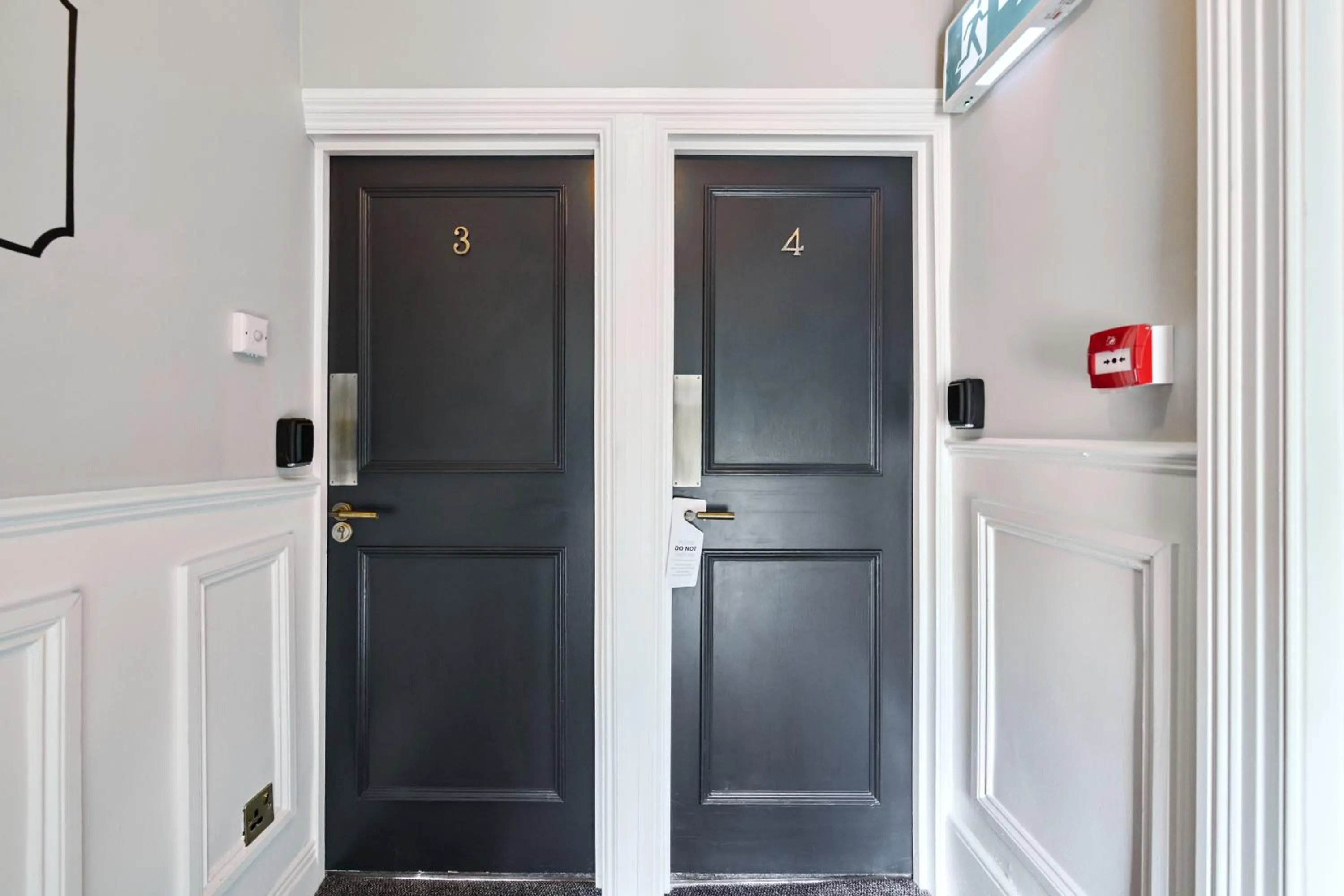 The Crown Pub & Guesthouse