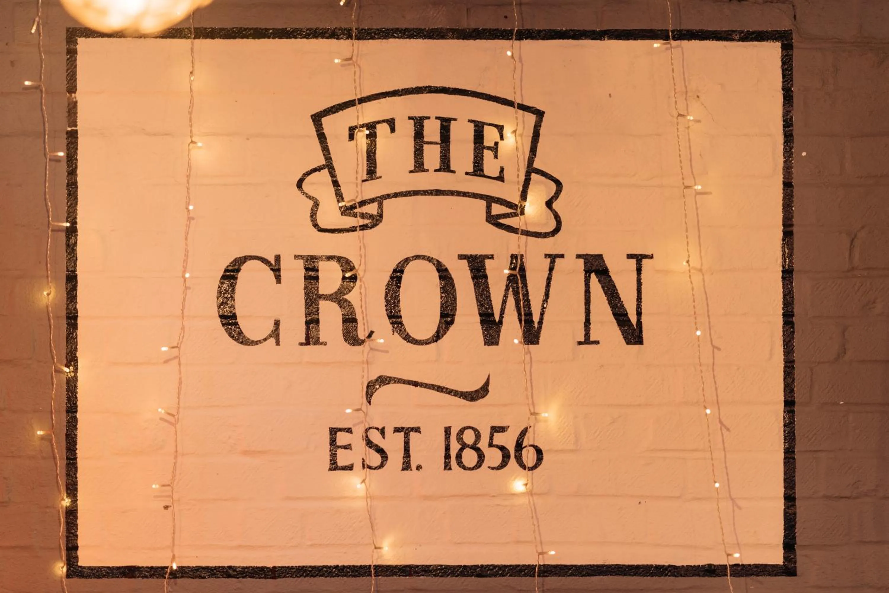 The Crown Pub & Guesthouse