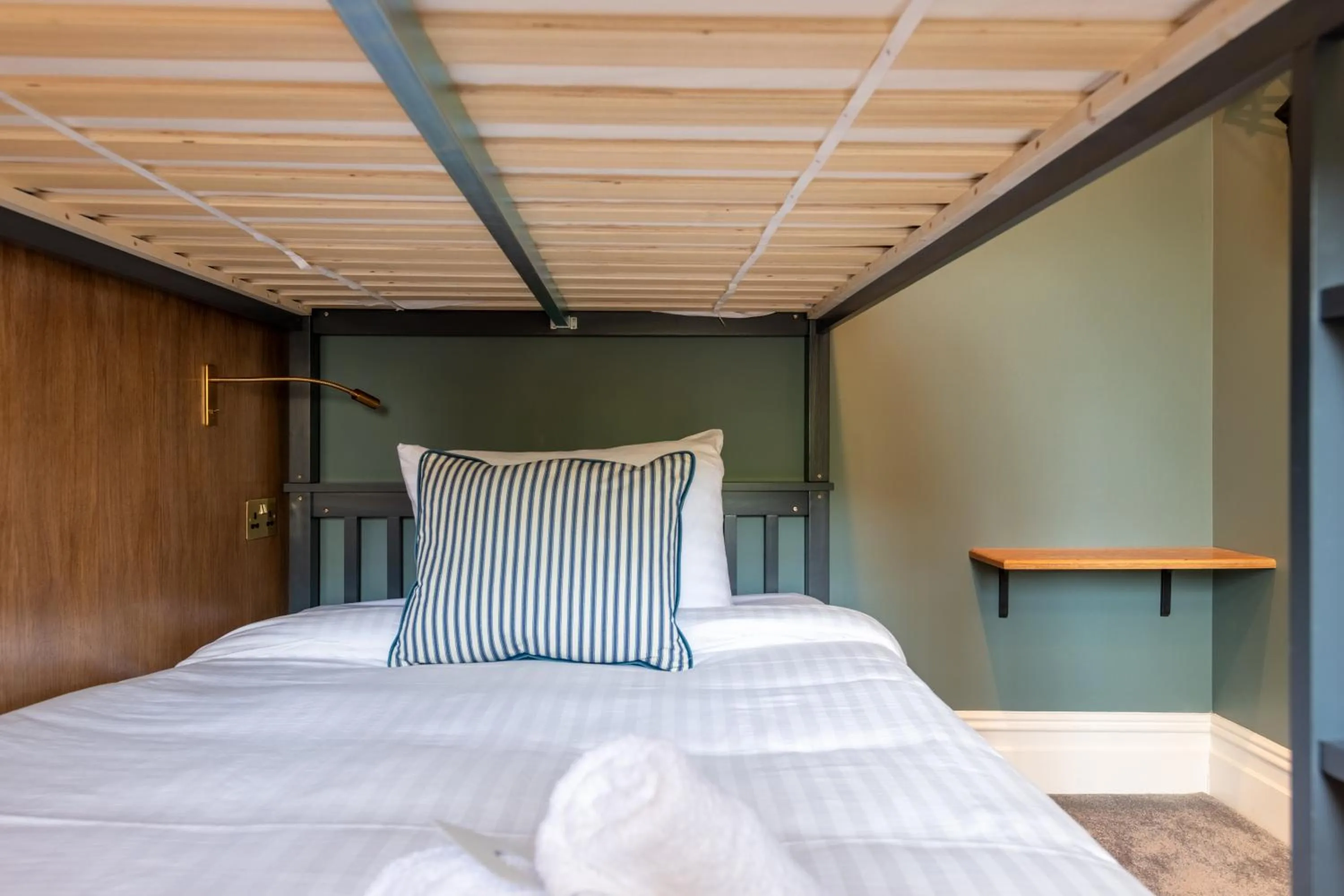 Bed in The Crown Pub & Guesthouse