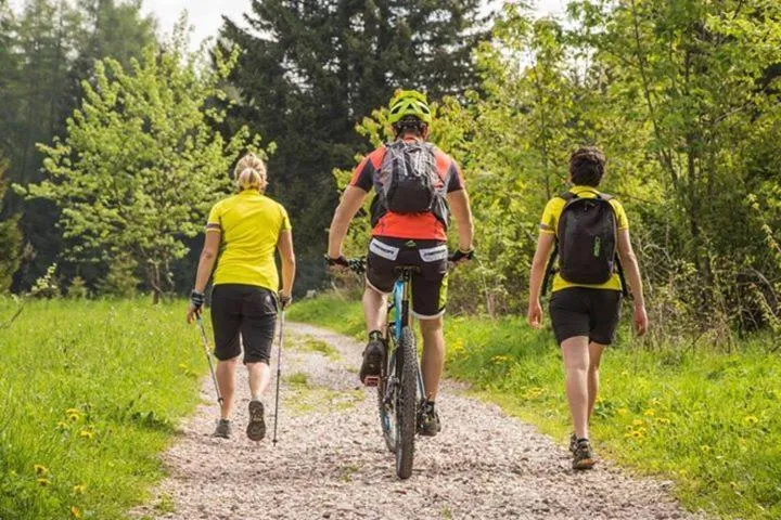 Hiking in Hotel Due Spade