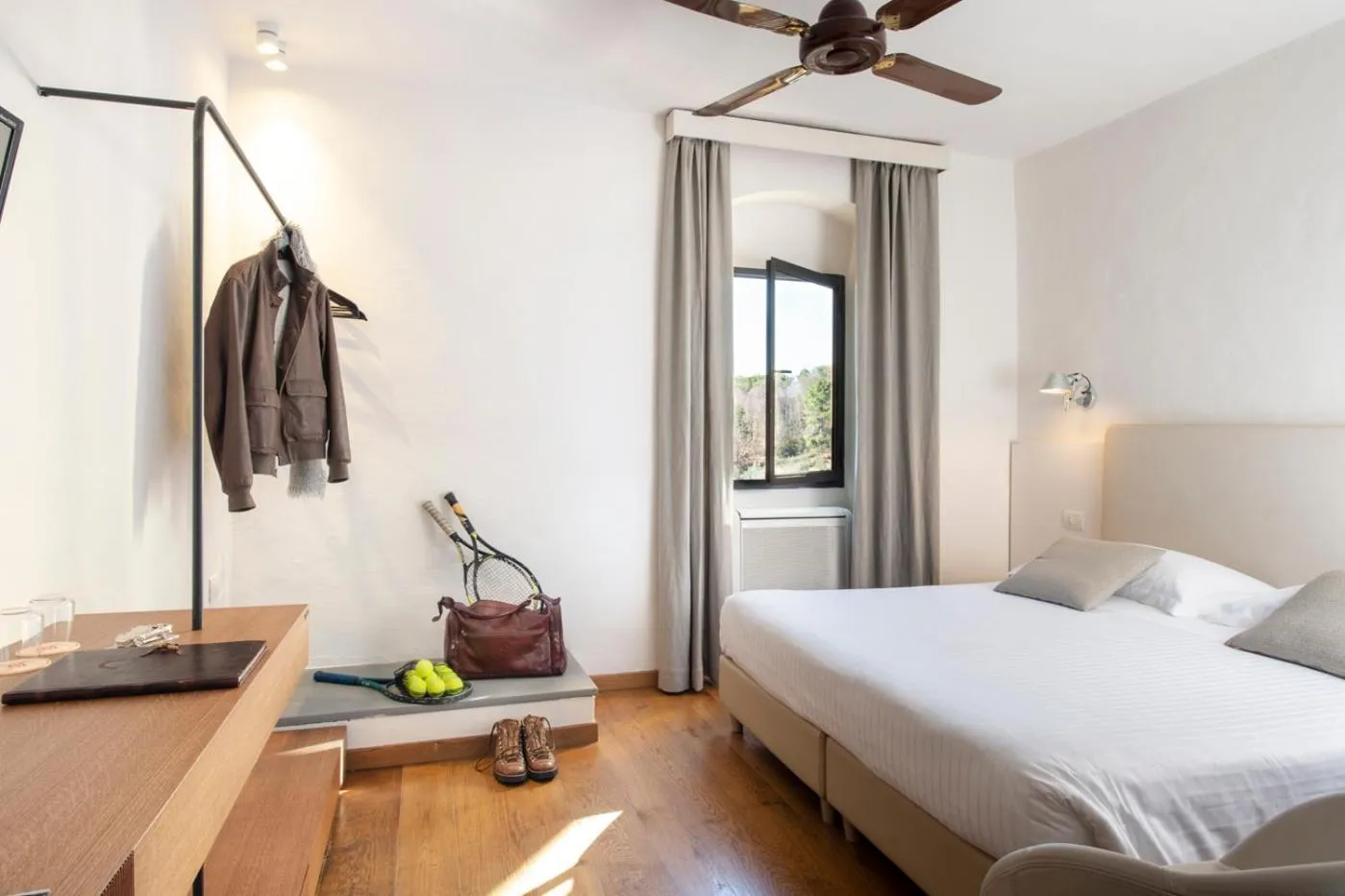 Bedroom, Bed in Salvadonica