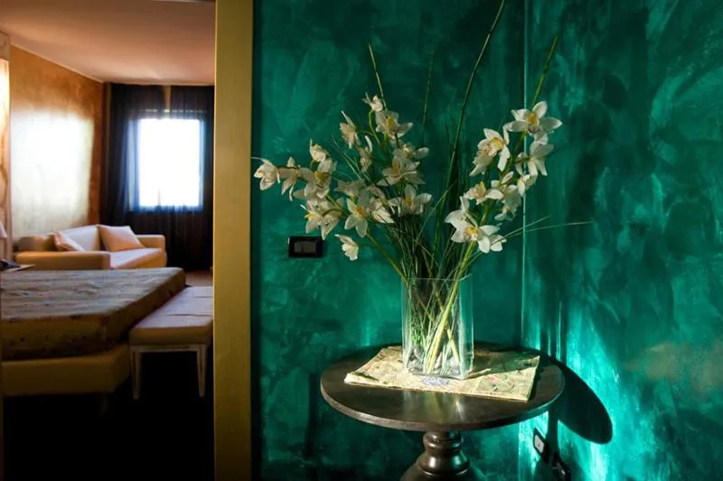 Decorative detail, Bed in Hotel Bella 'Mbriana