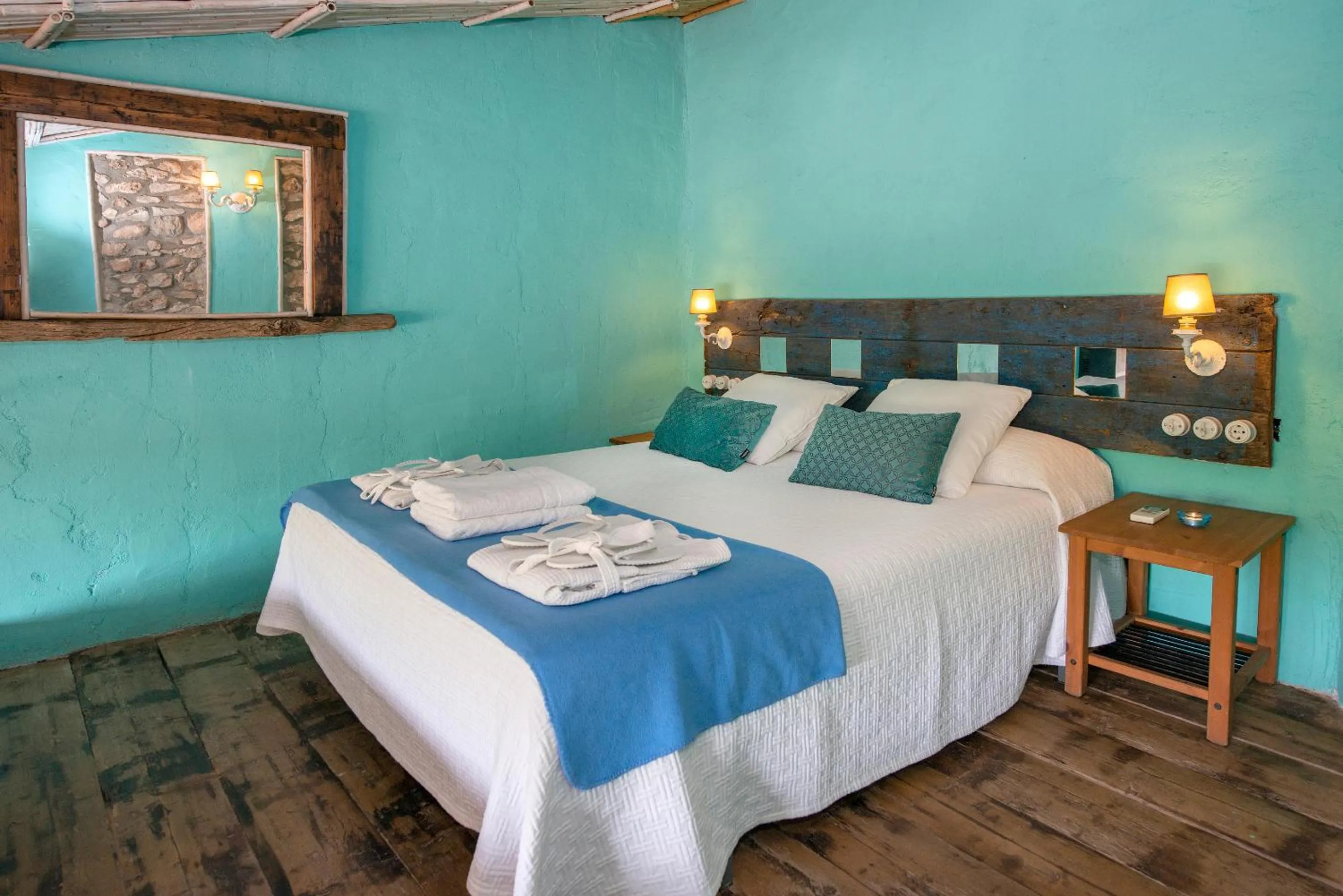 Bed in Les Vinyes Alojamiento Rural Boutique & SPA