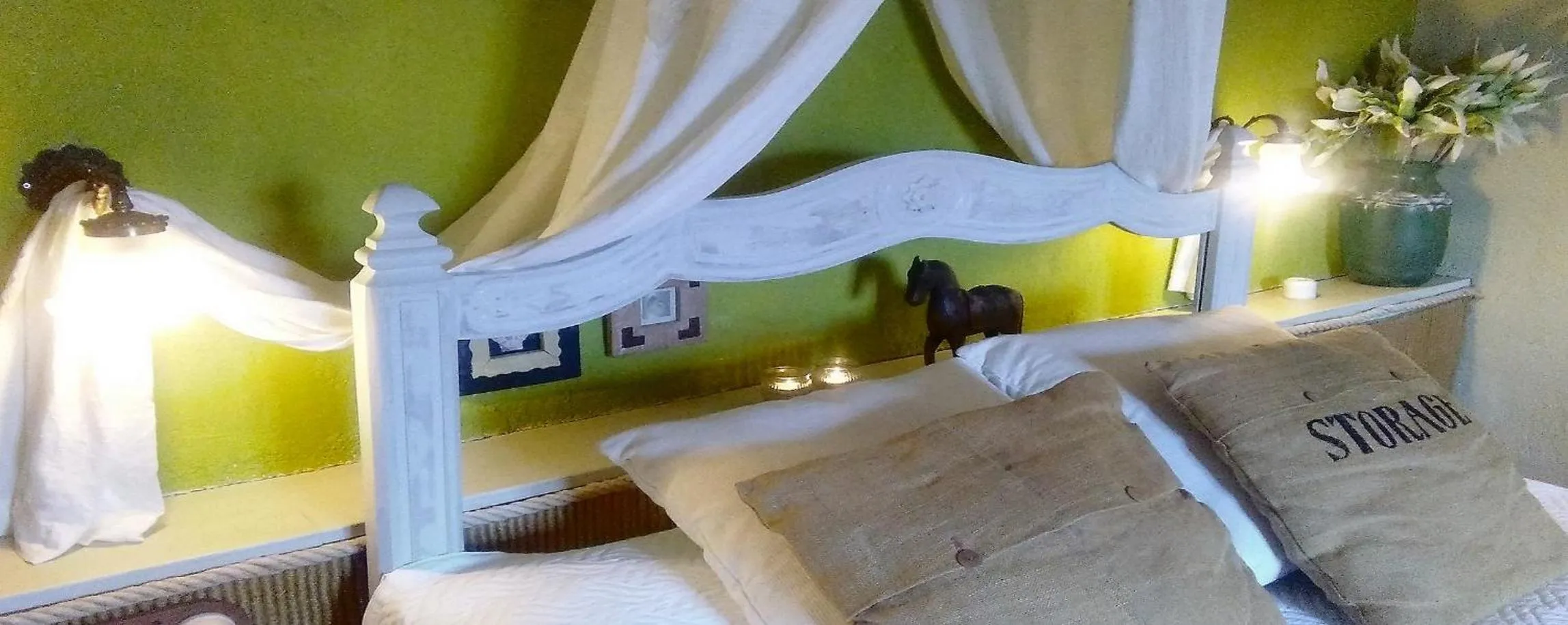 Bed in Les Vinyes Alojamiento Rural Boutique & SPA