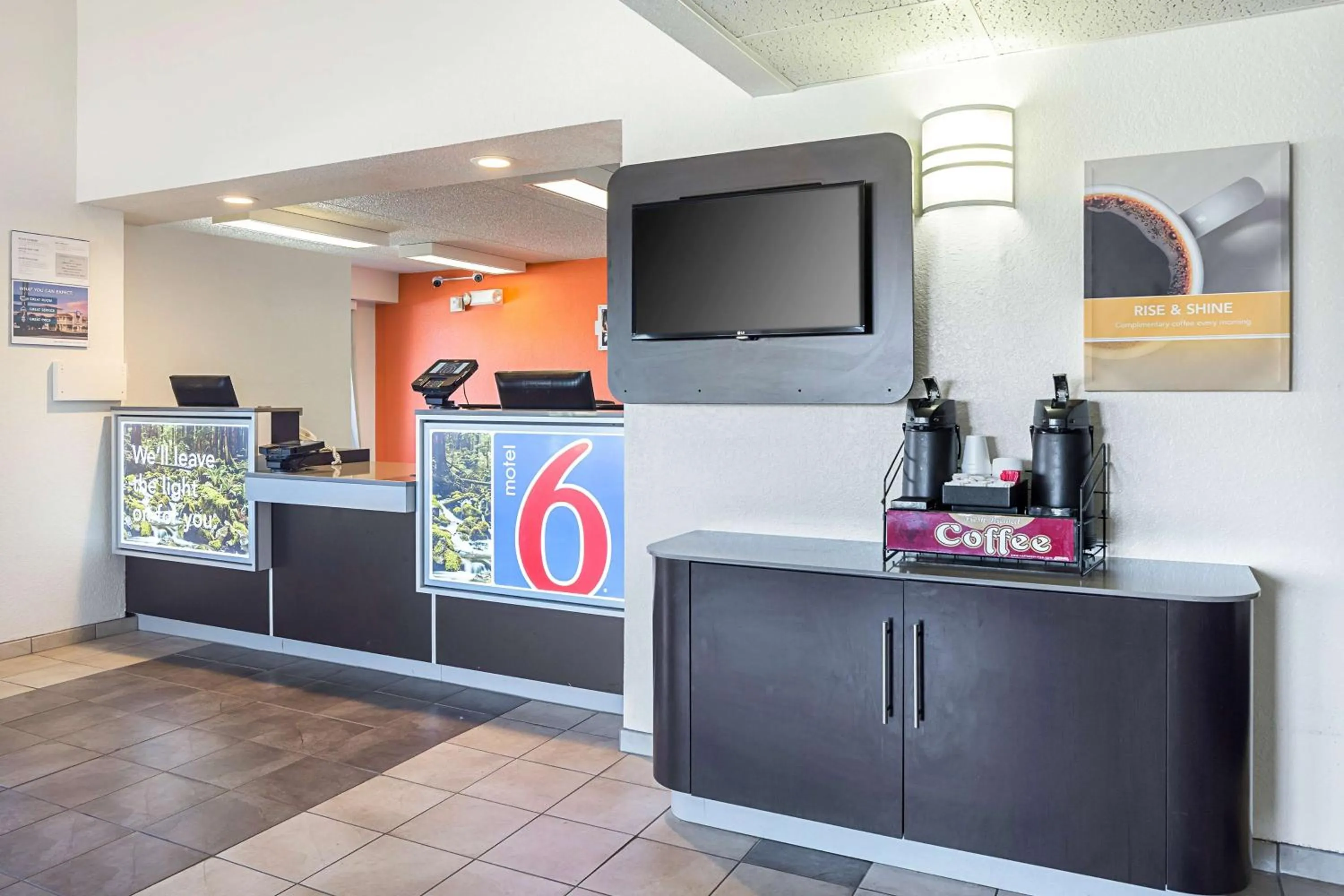 Lobby or reception in Motel 6-Spokane, WA - East