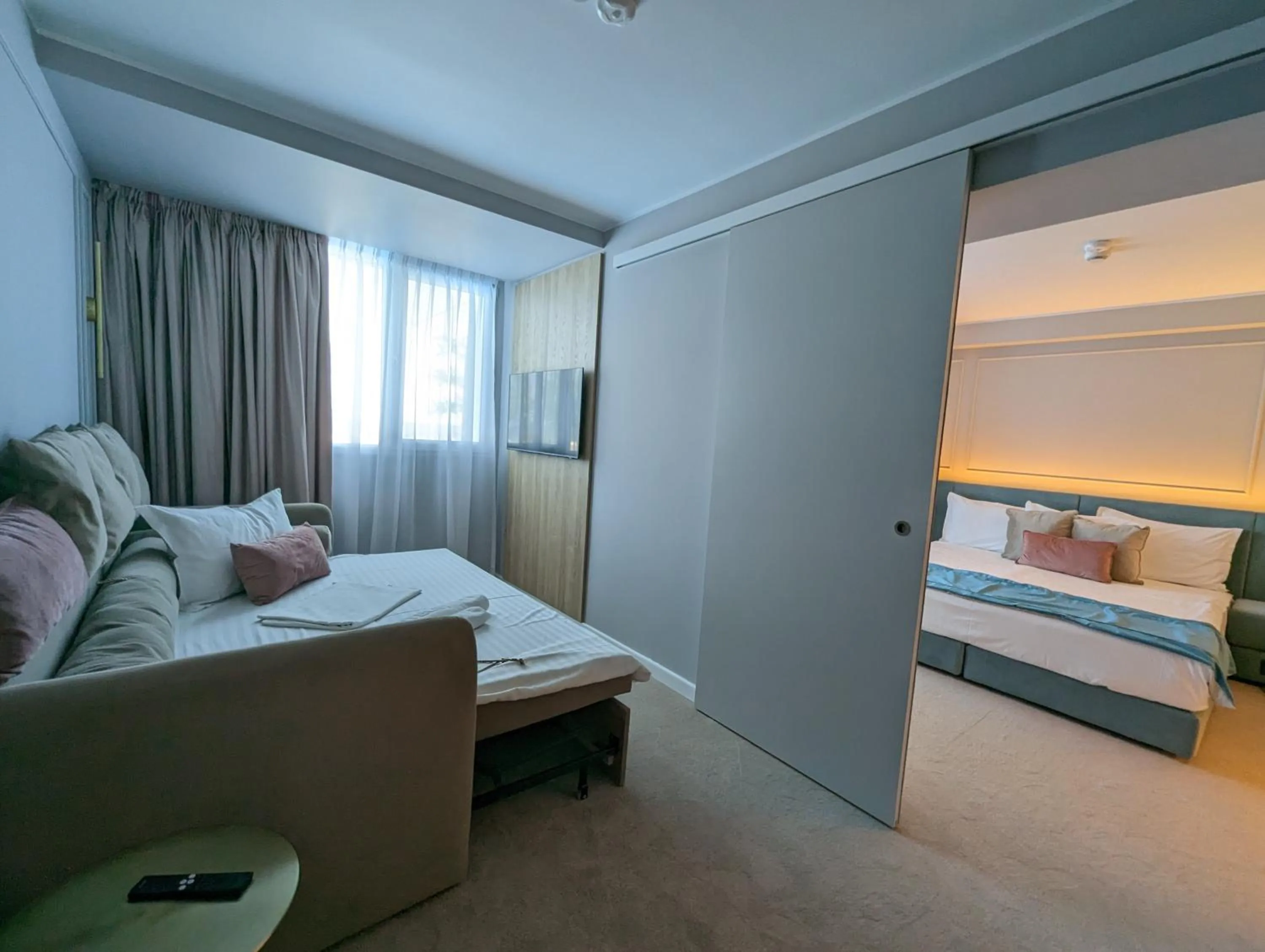 Bed in Bavaria Blu Hotel and Conference Centre