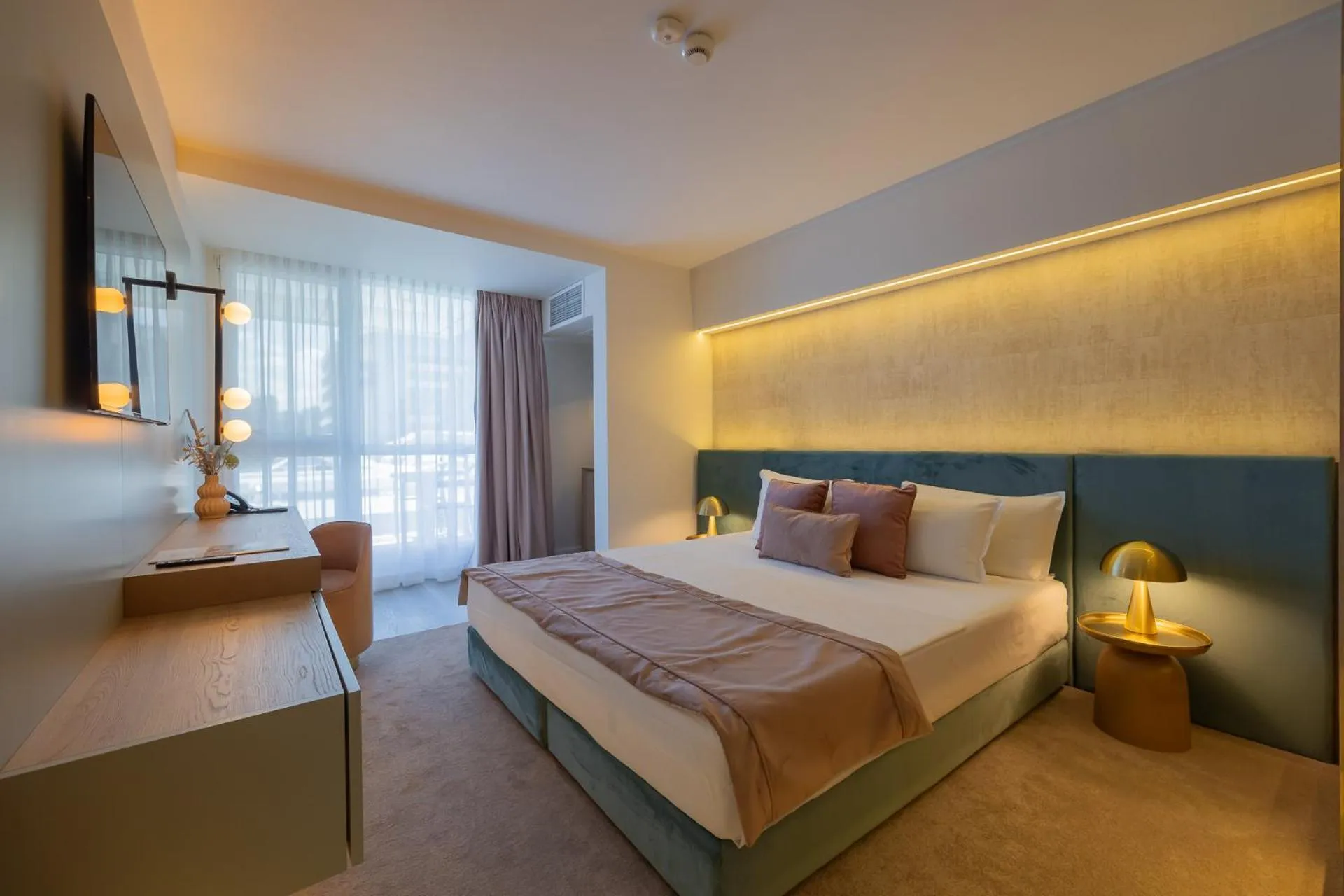 Bed in Bavaria Blu Hotel and Conference Centre