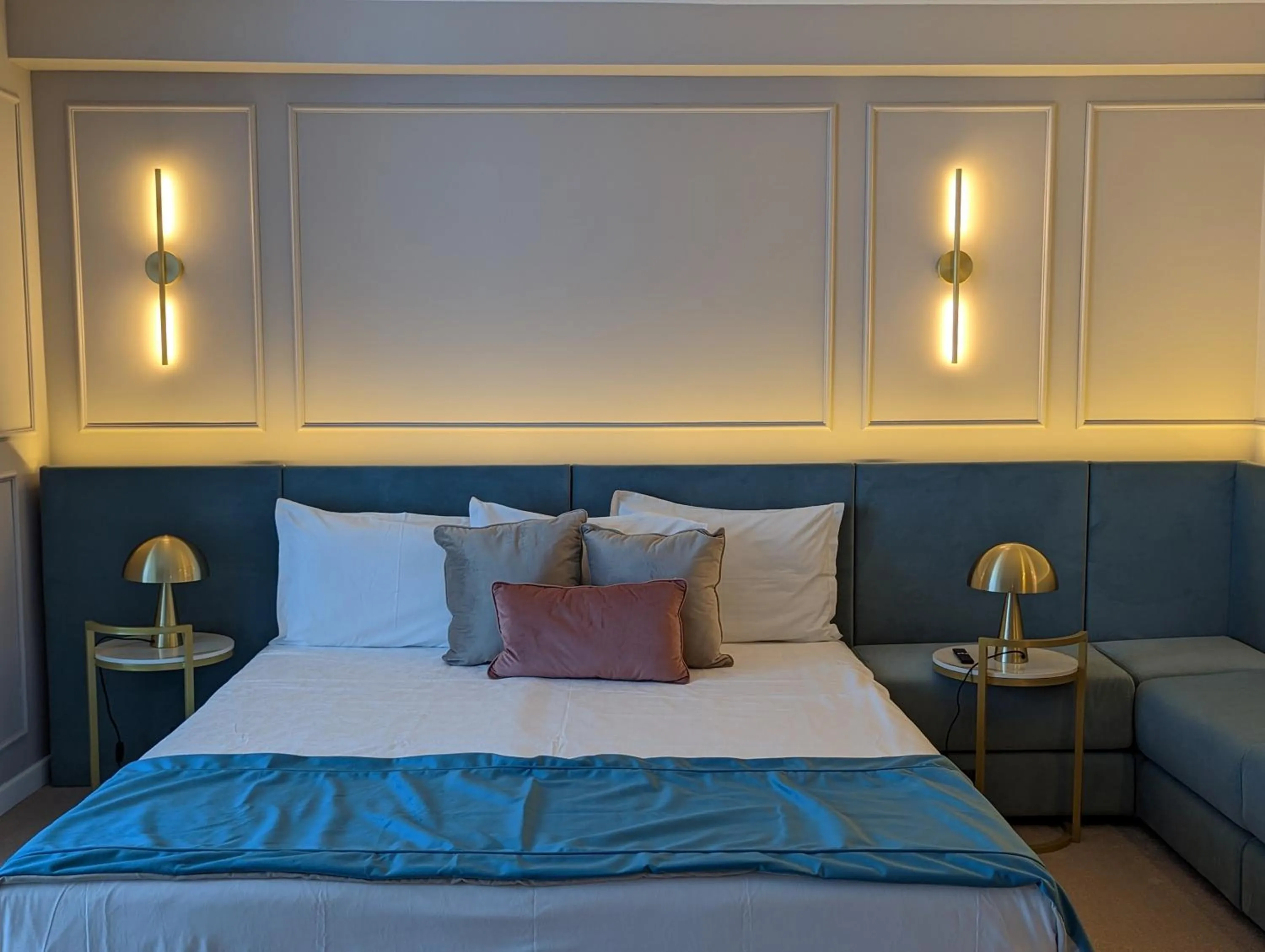 Bed in Bavaria Blu Hotel and Conference Centre