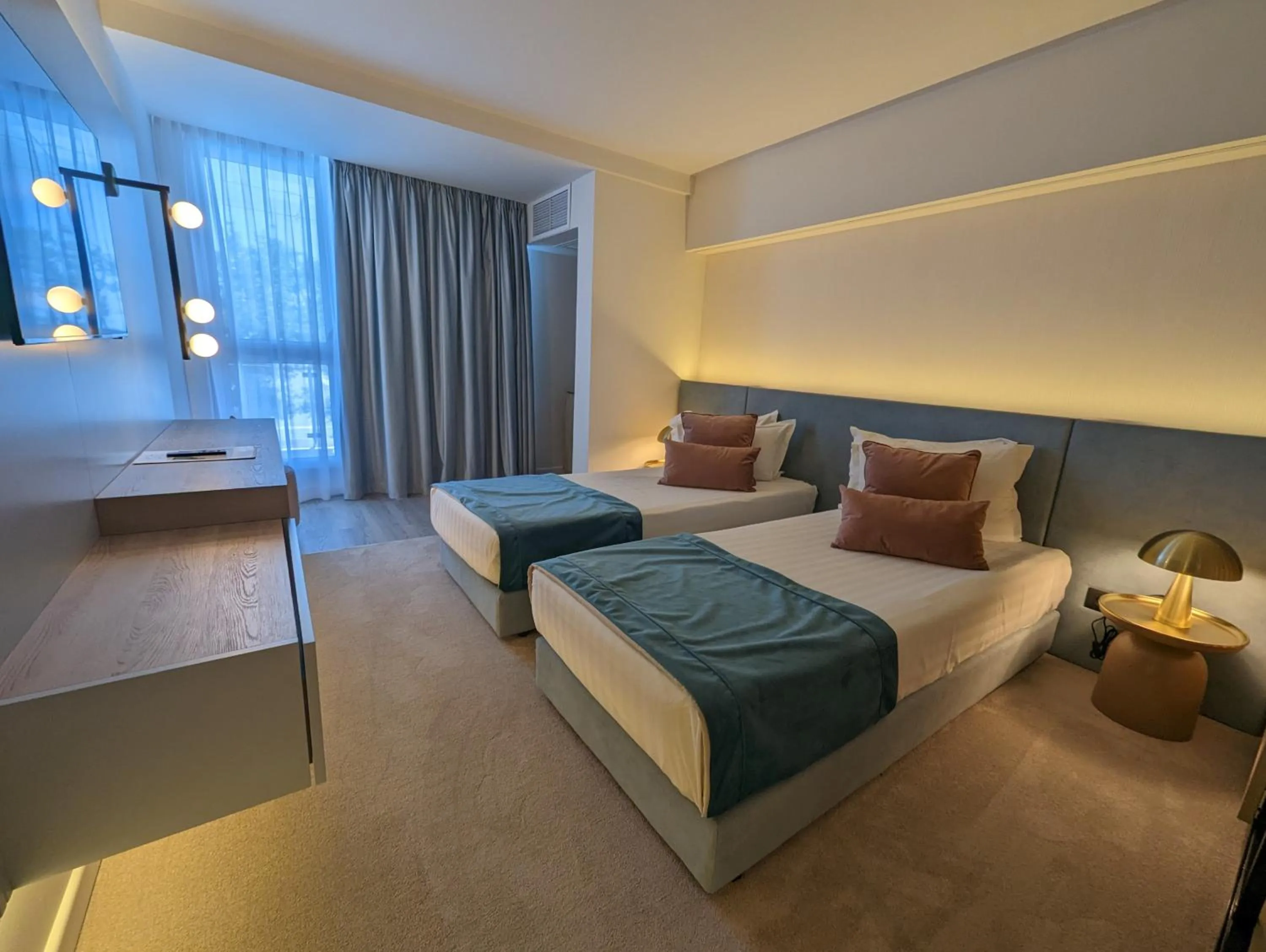 Bed in Bavaria Blu Hotel and Conference Centre