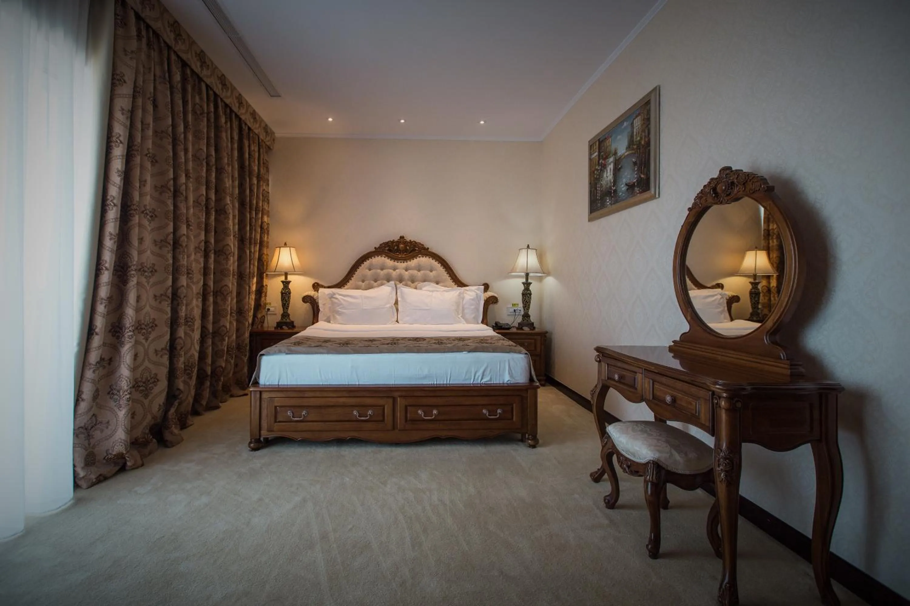 Bed in Bavaria Blu Hotel and Conference Centre