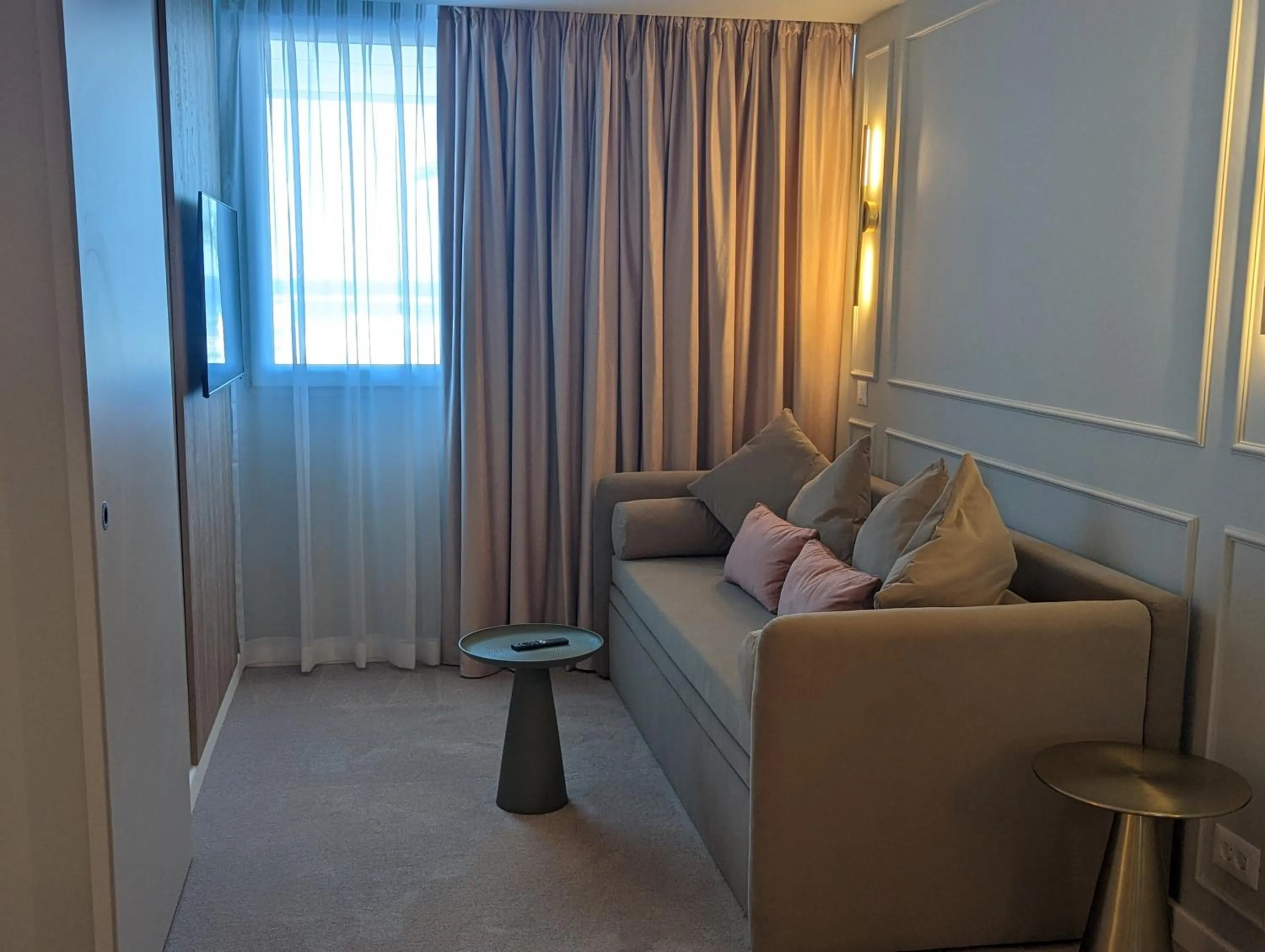 Bavaria Blu Hotel and Conference Centre