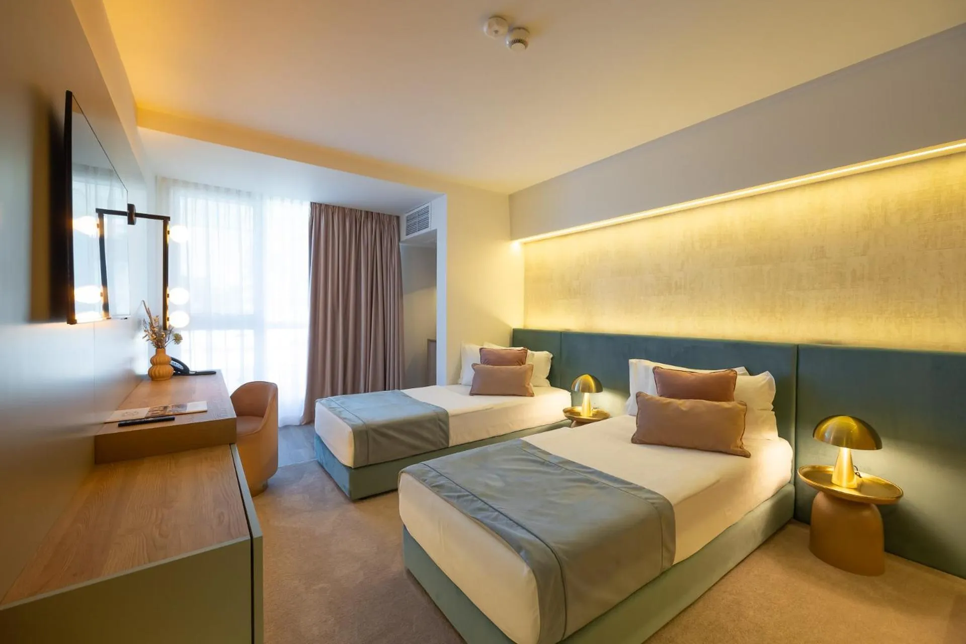 Bed in Bavaria Blu Hotel and Conference Centre