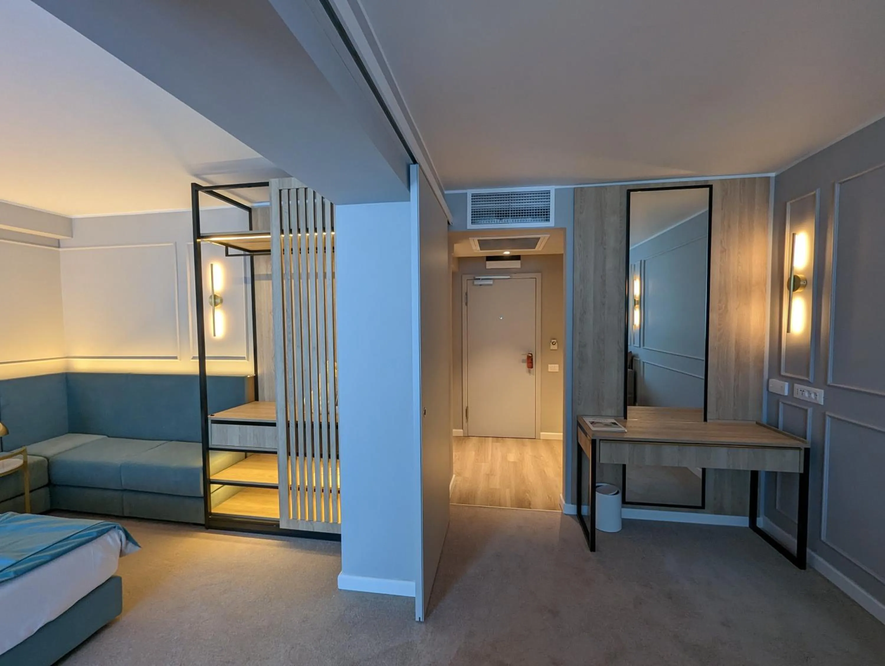 Bed in Bavaria Blu Hotel and Conference Centre