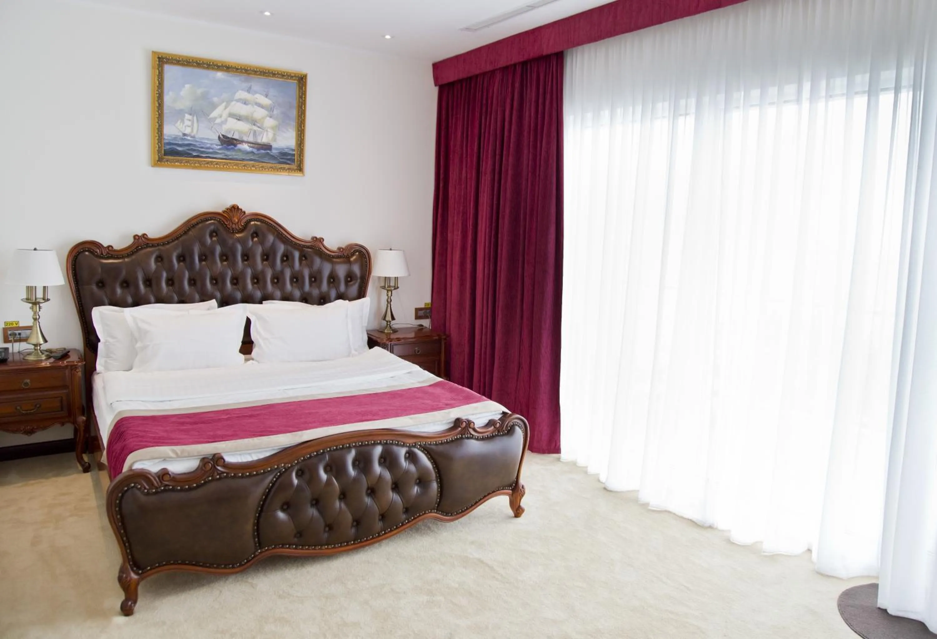 Bed in Bavaria Blu Hotel and Conference Centre