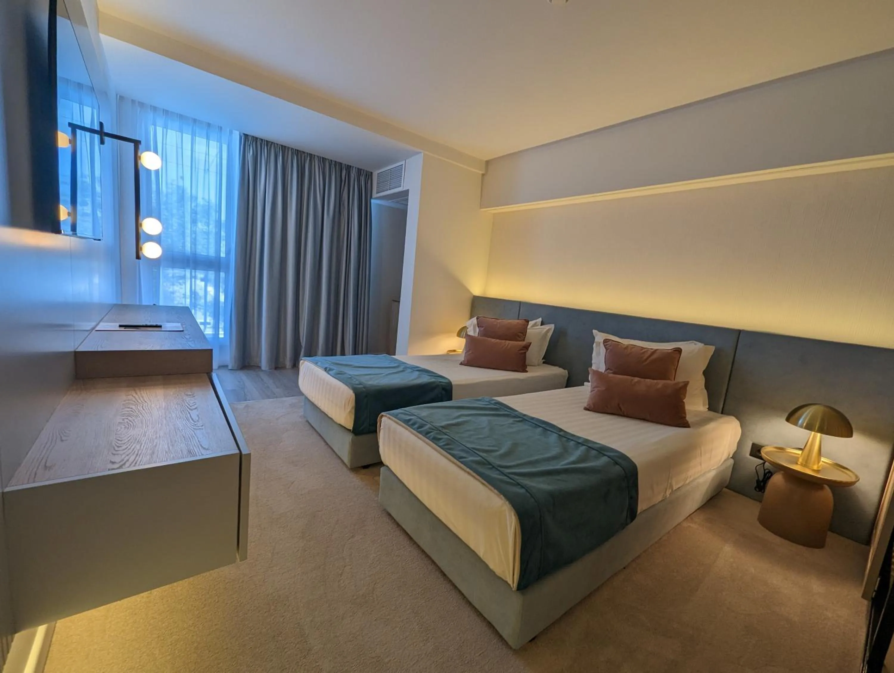 Bed in Bavaria Blu Hotel and Conference Centre