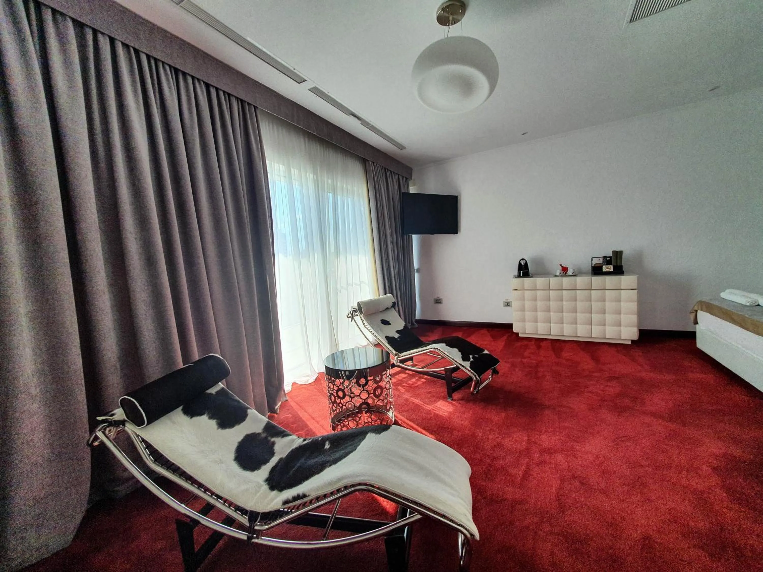 Bavaria Blu Hotel and Conference Centre