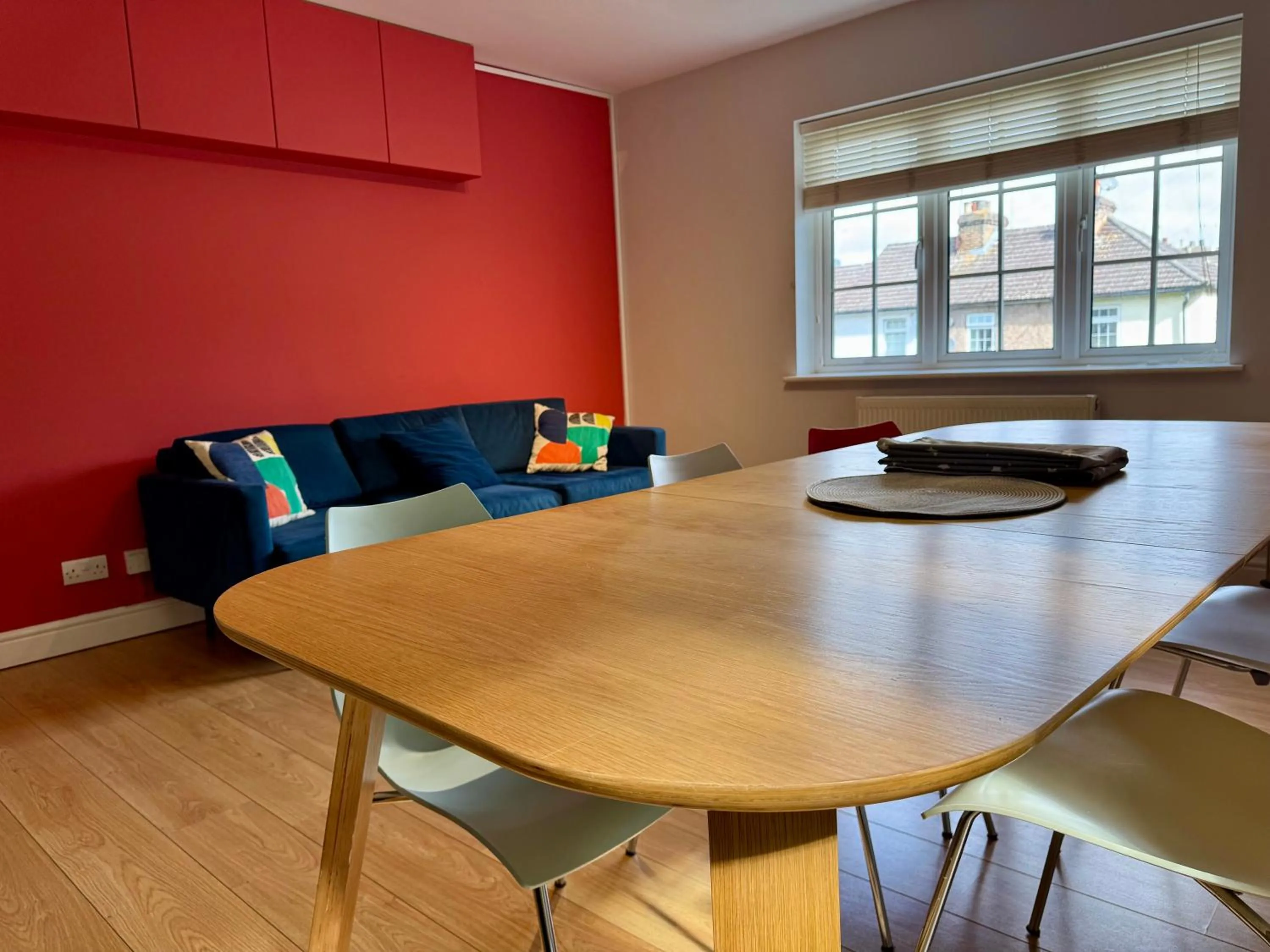 Brentwood Hotel & Apartments