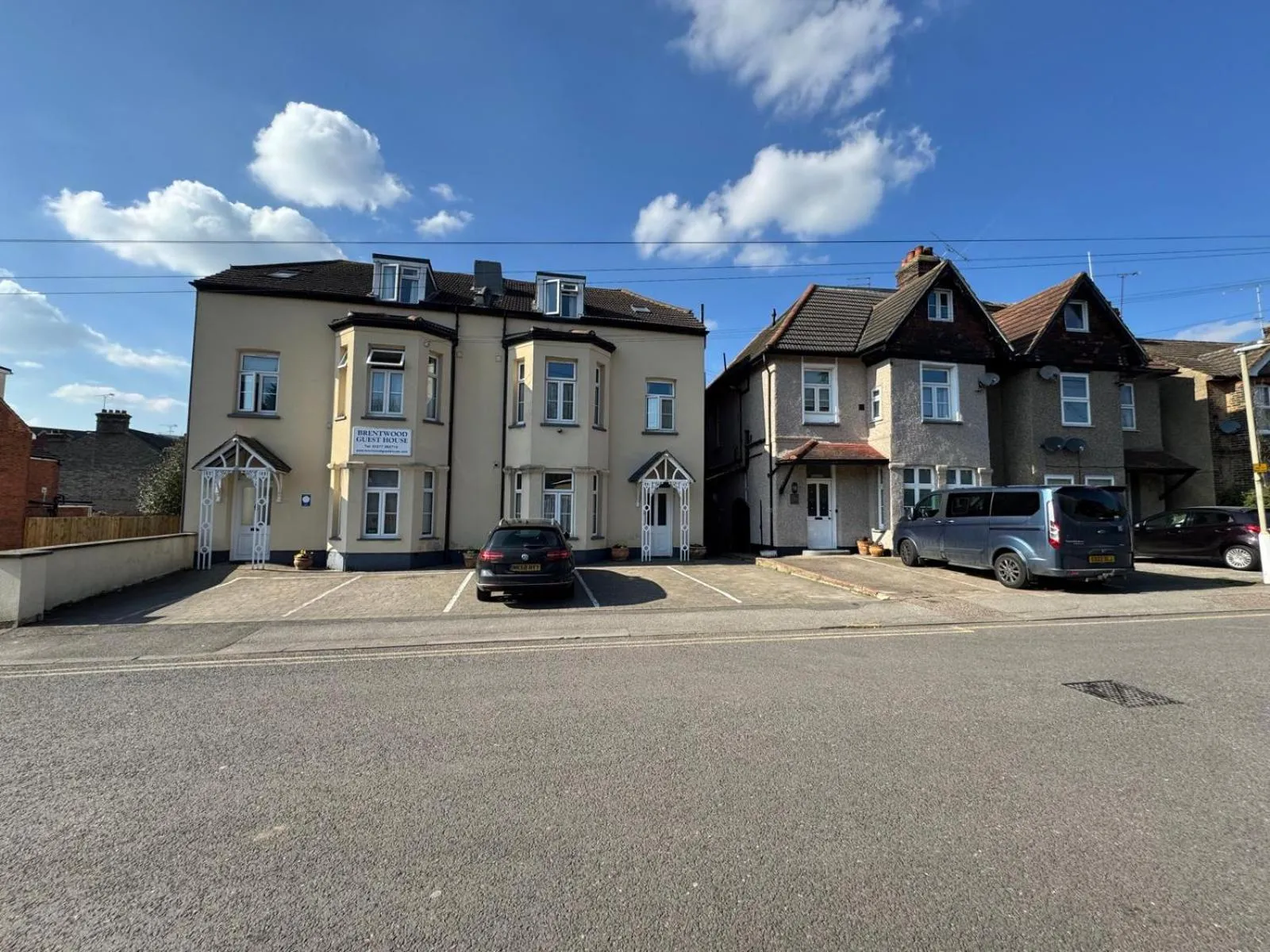 Brentwood Hotel & Apartments