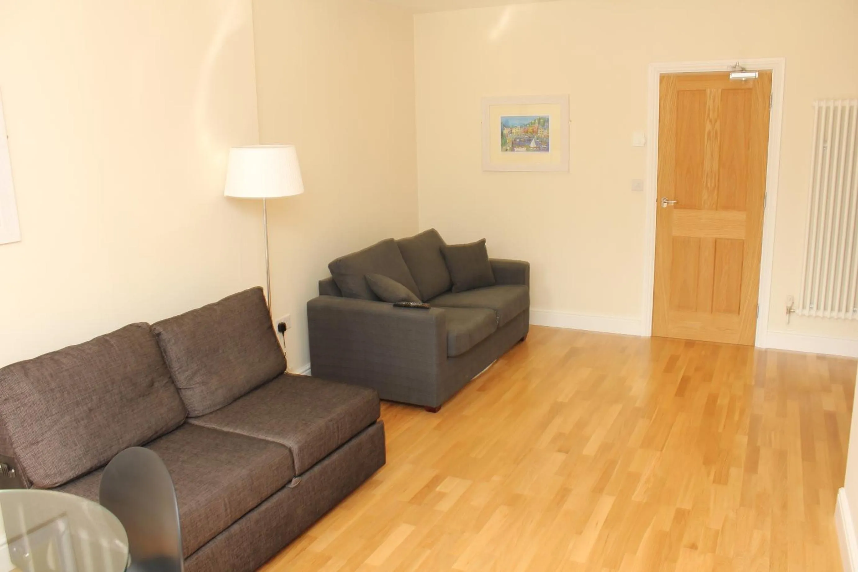 Brentwood Hotel & Apartments