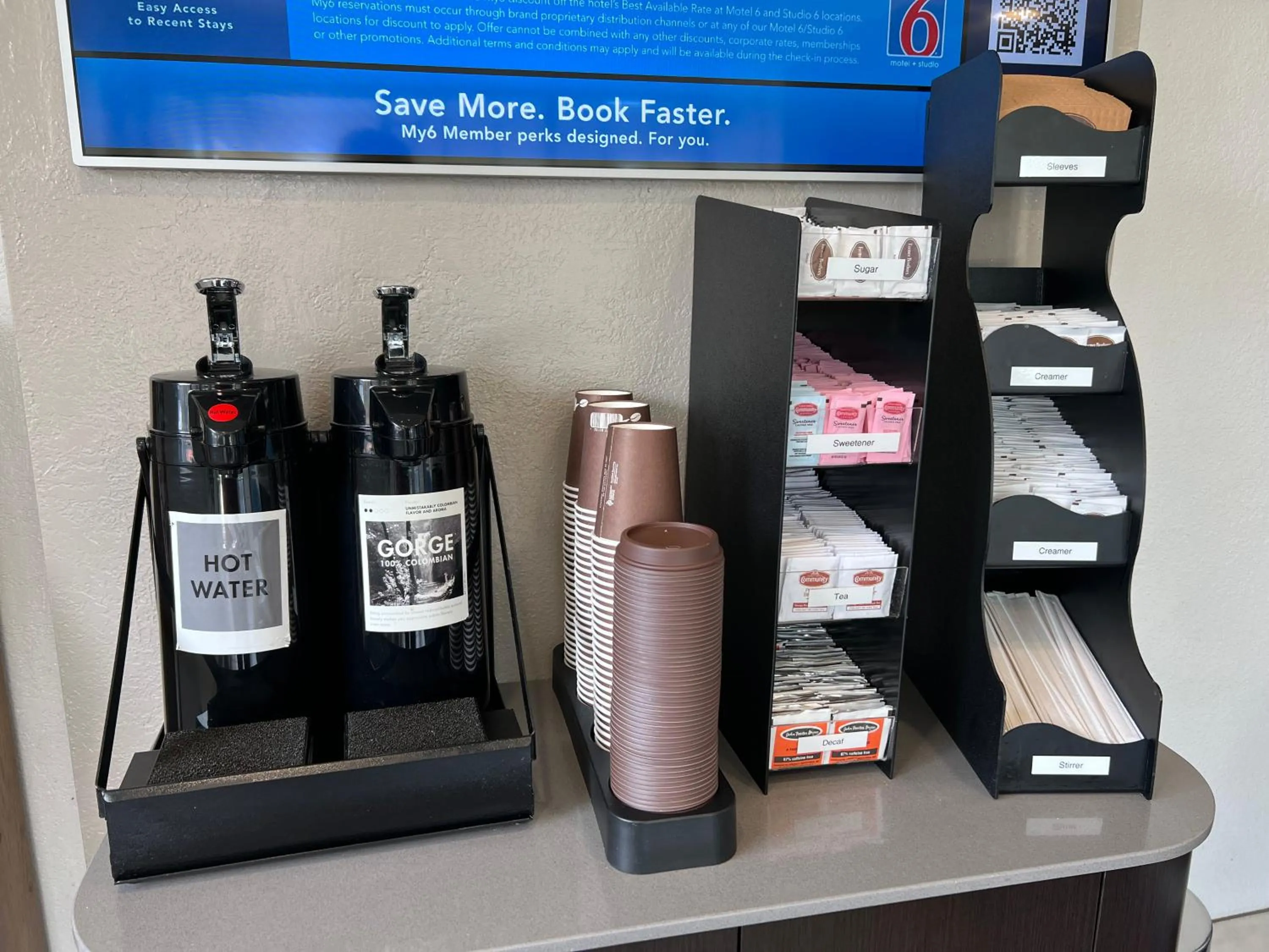 Coffee/tea facilities in Motel 6-San Luis Obispo, CA - South