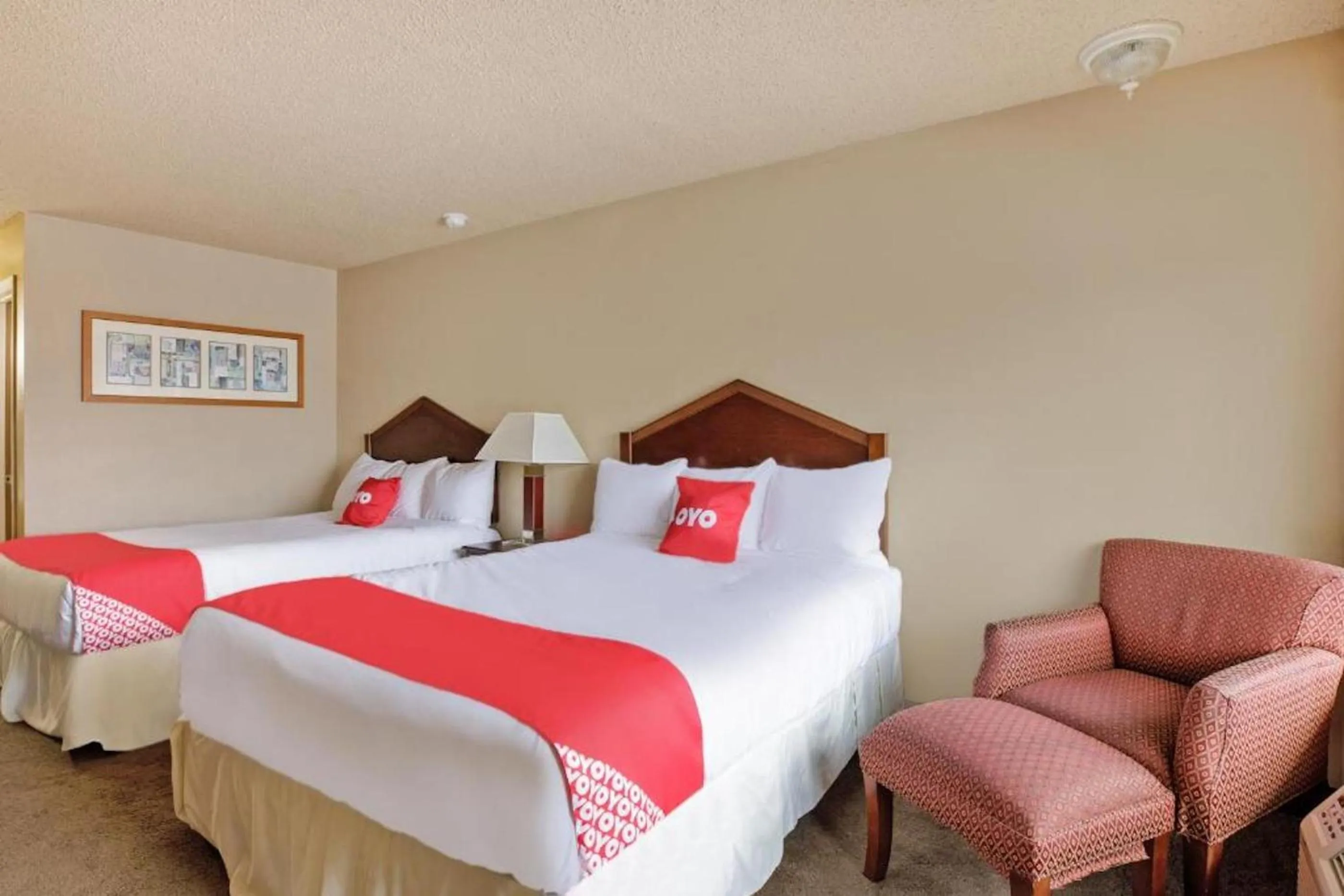 Bed in OYO Hotel Branson MO-165