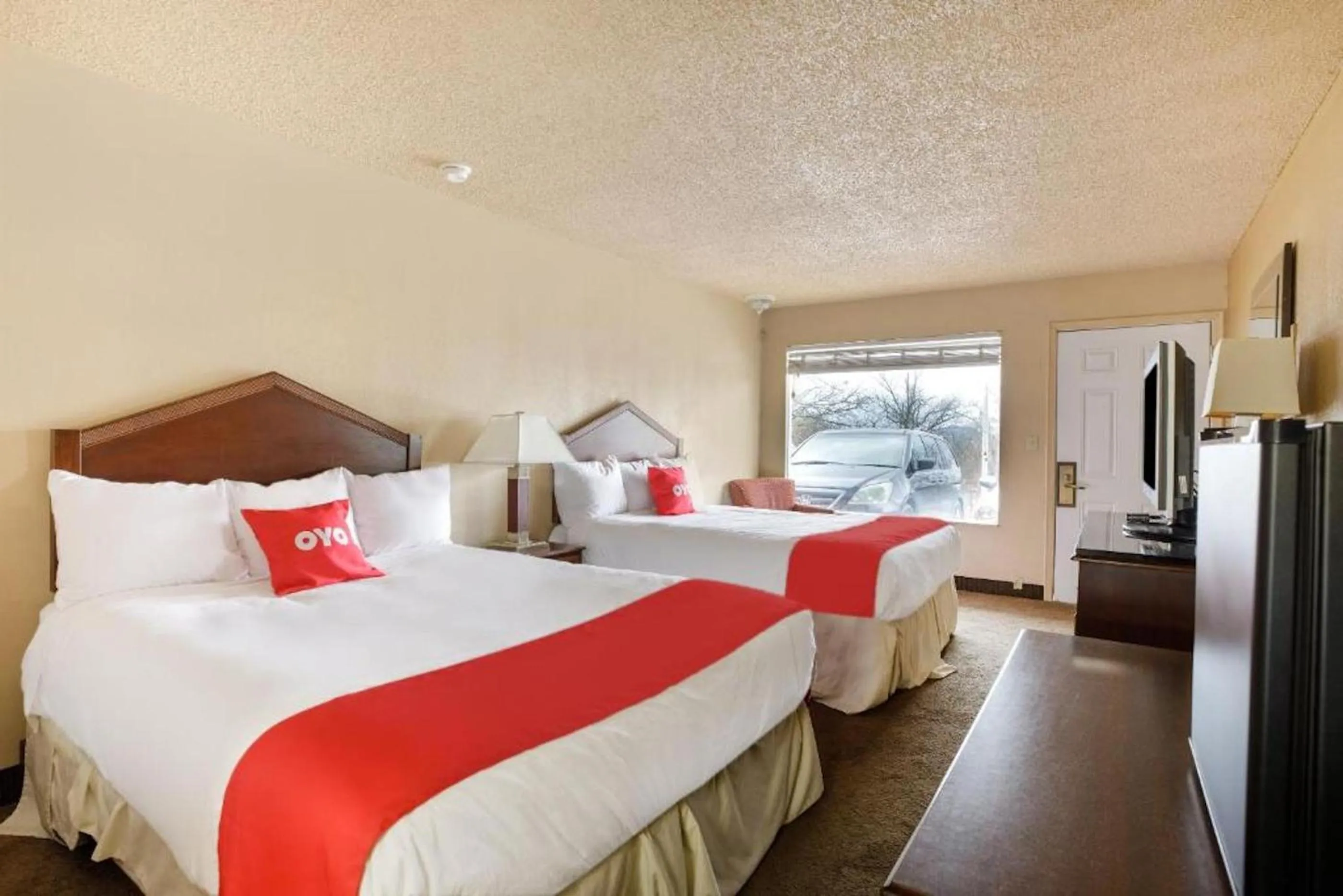 Bedroom in OYO Hotel Branson MO-165