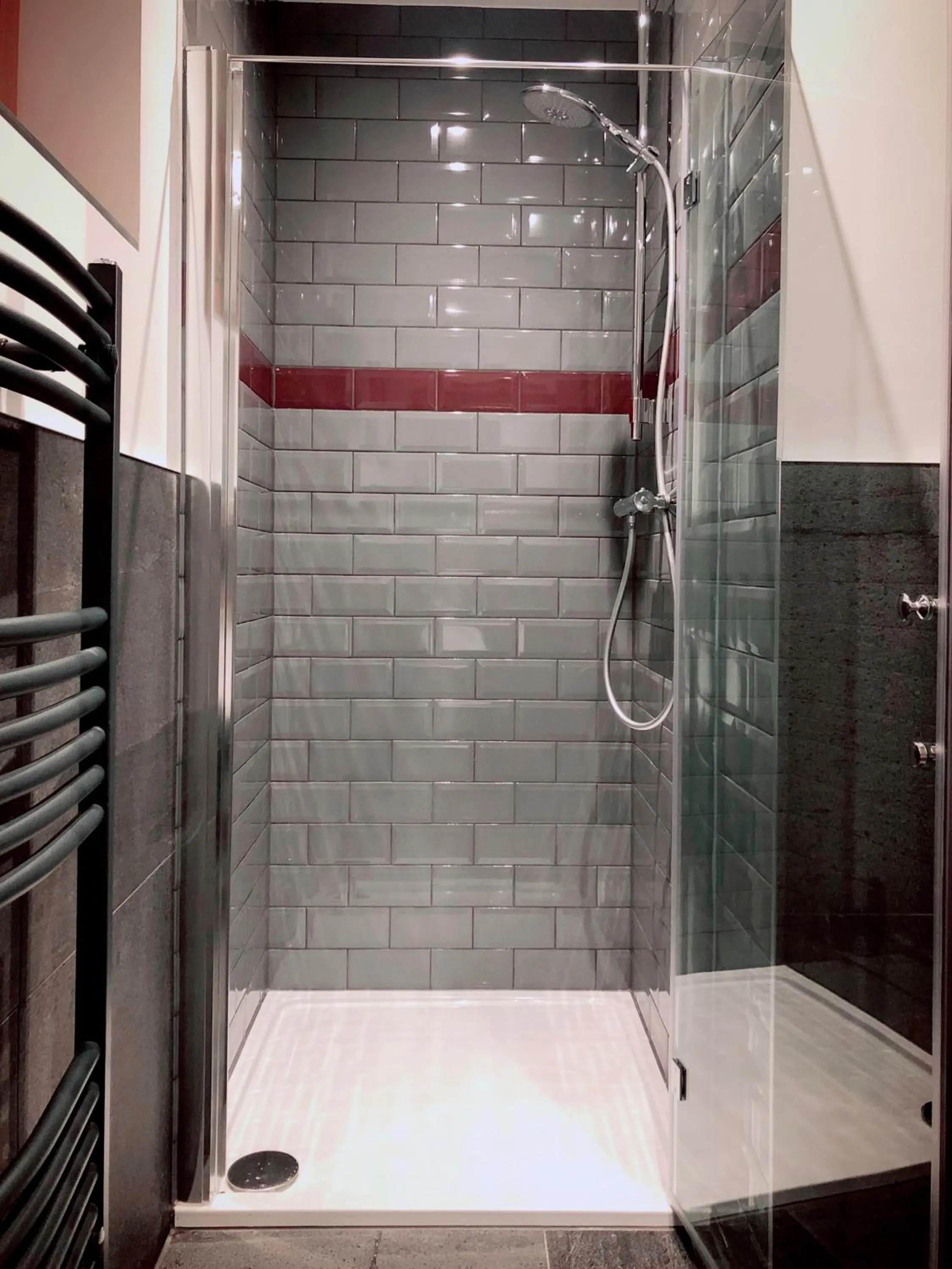 Bathroom in Ravenscraig Guest House