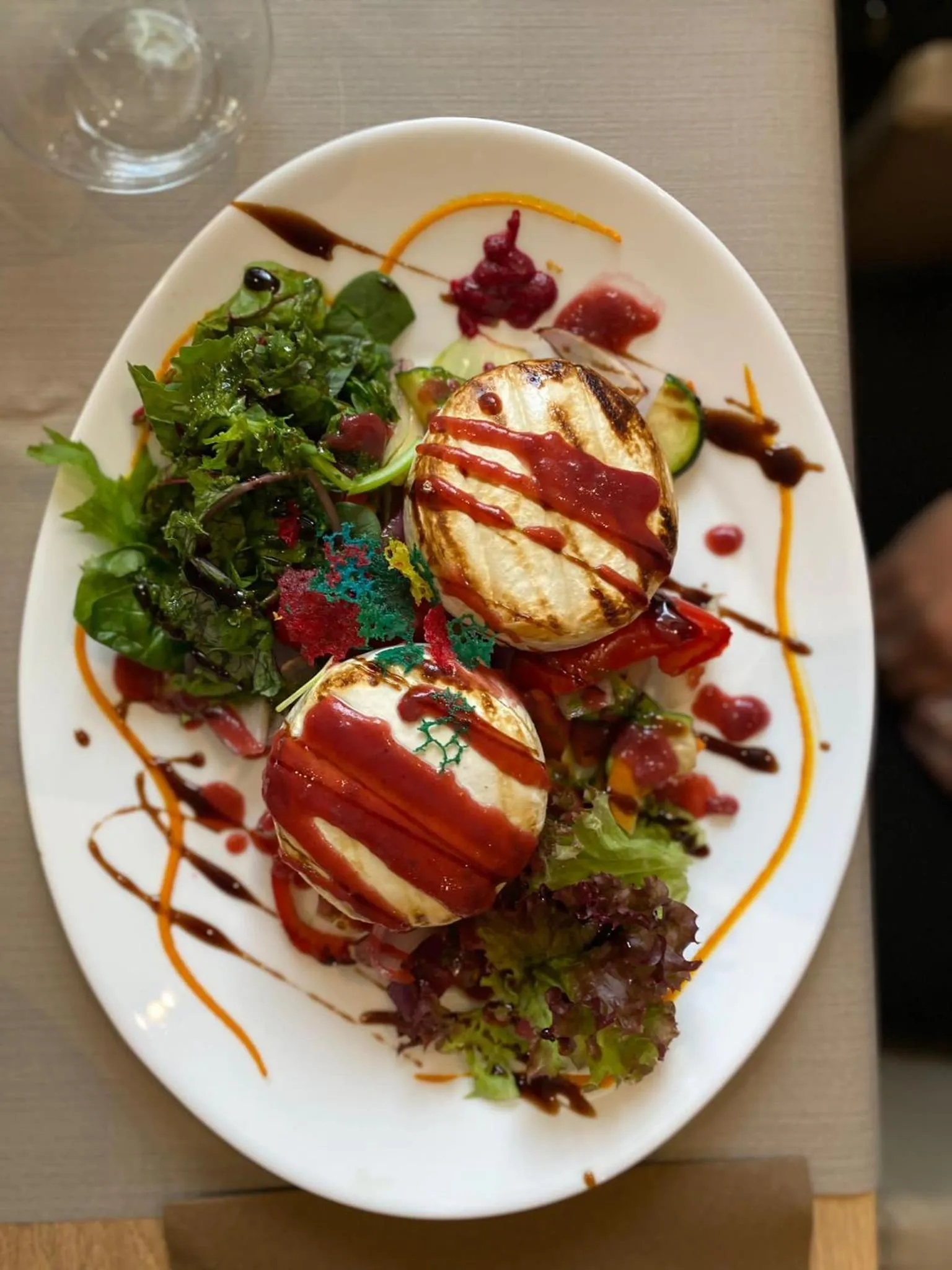 Food and drinks in Eventhaus Schamin