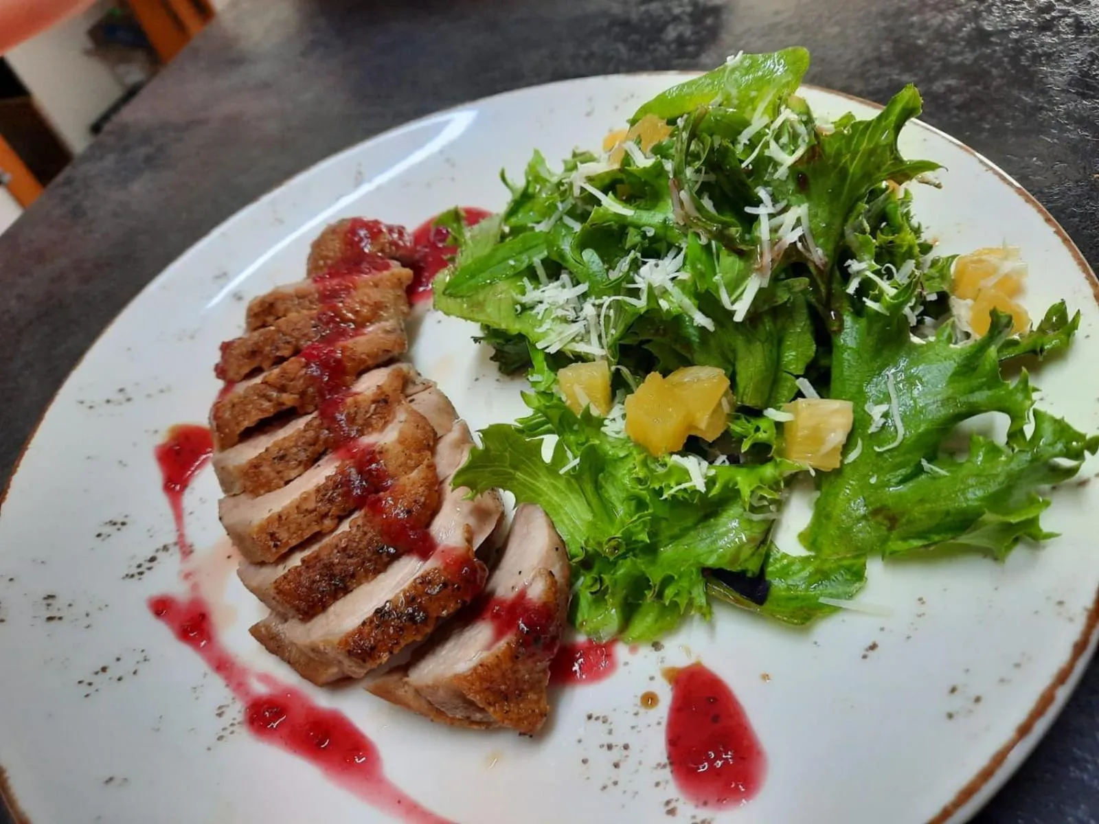 Food and drinks in Eventhaus Schamin