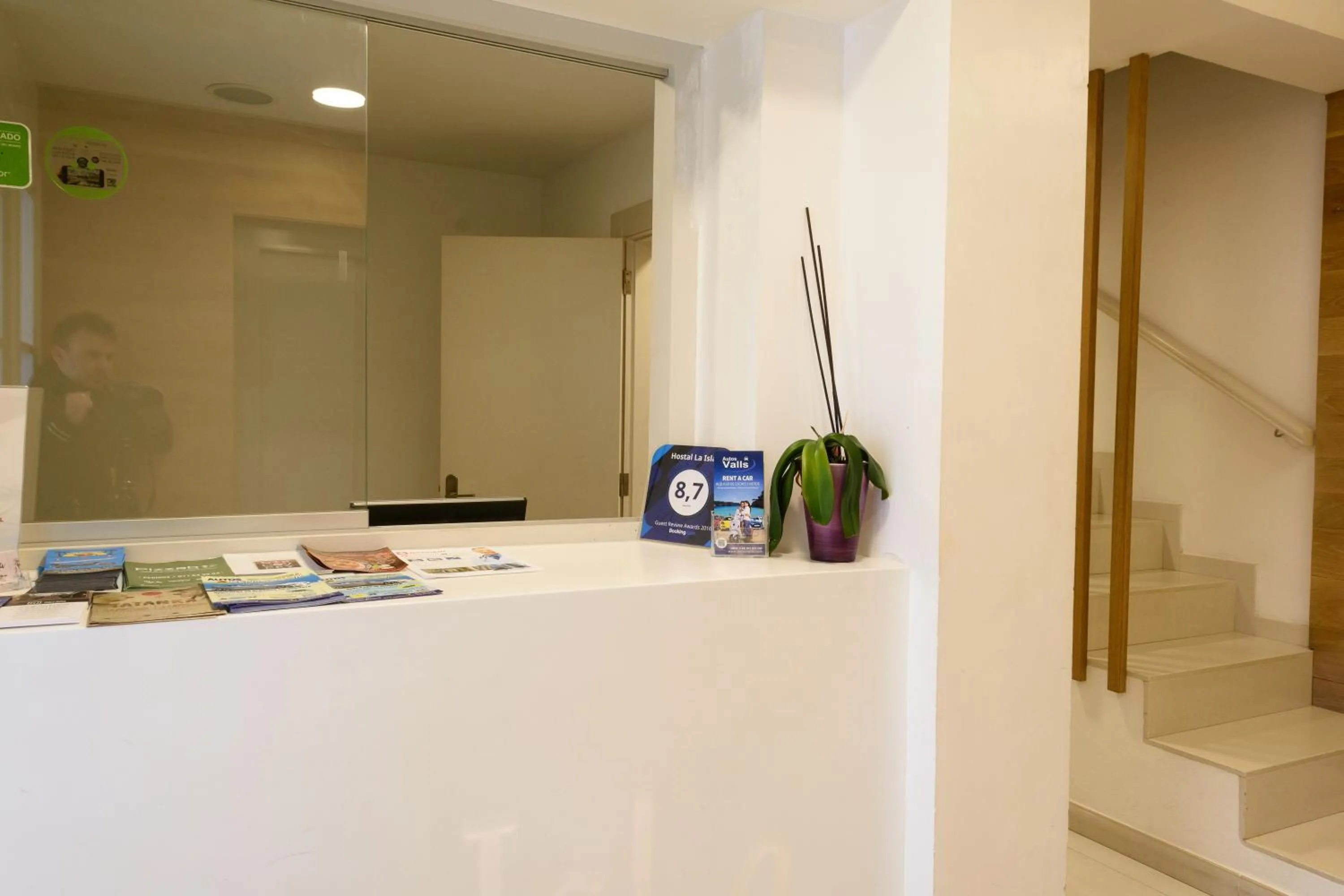 Lobby or reception in Hostal La Isla