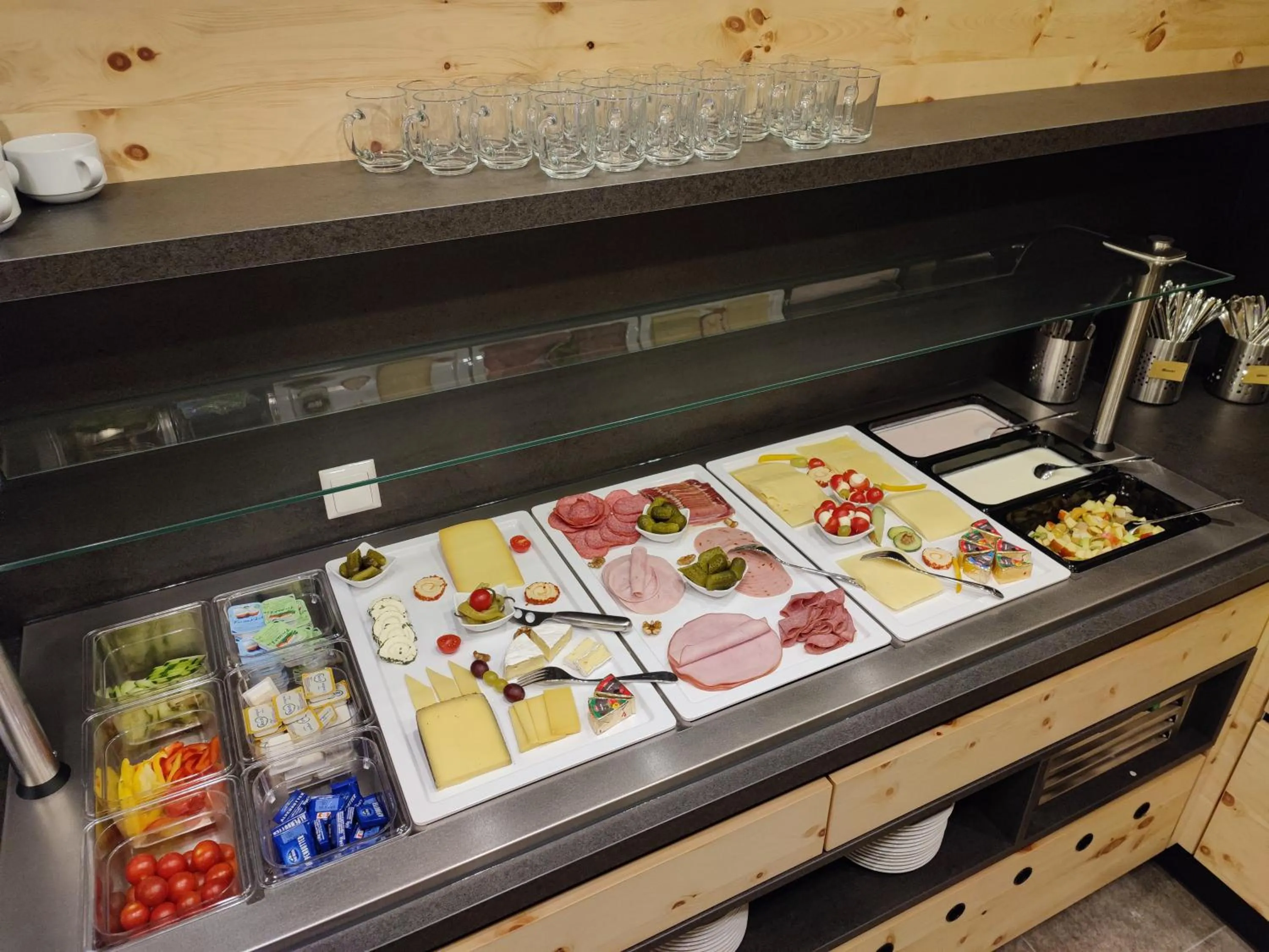 Breakfast in Apart Hotel Ideal