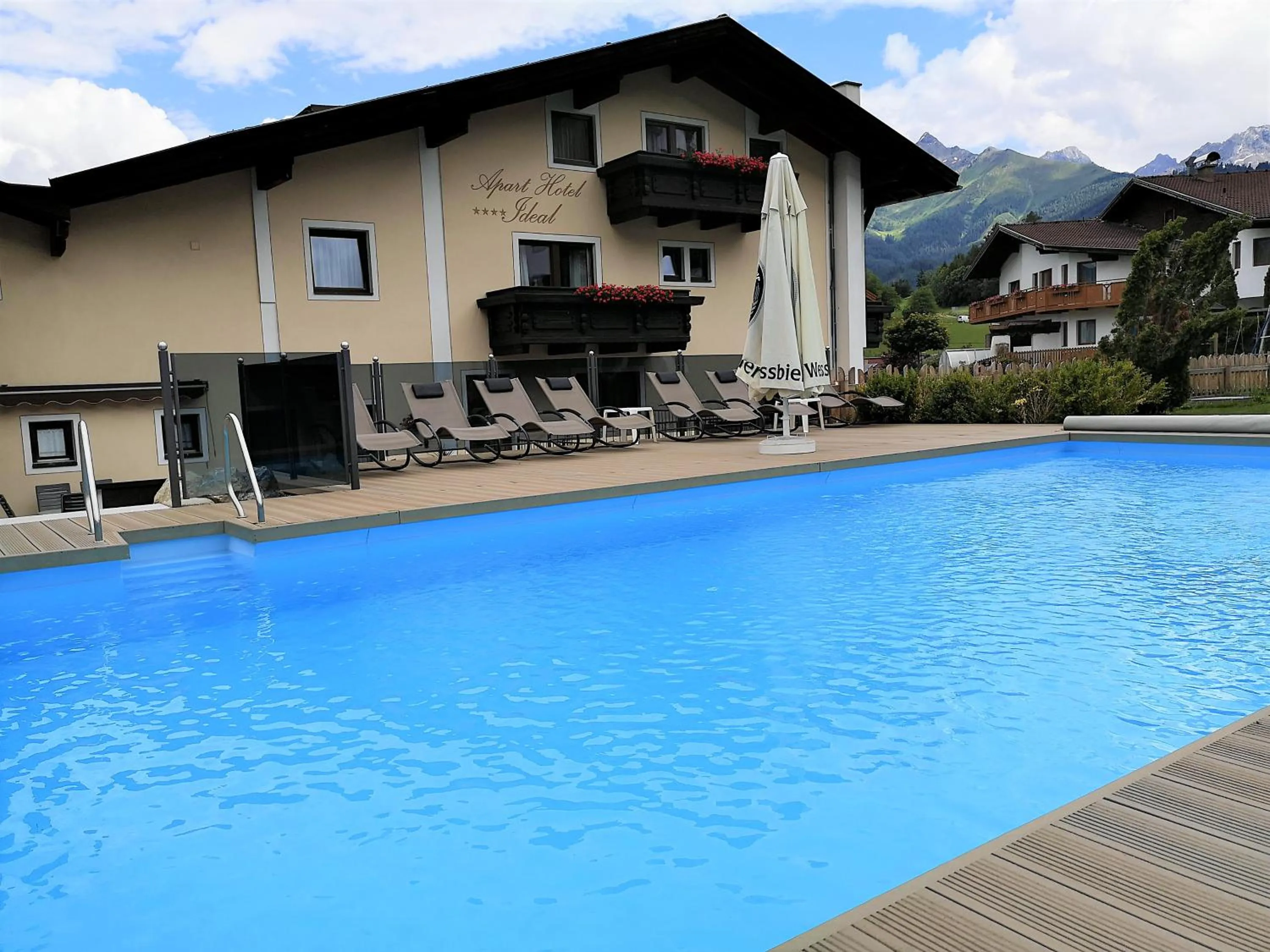 Swimming pool in Apart Hotel Ideal