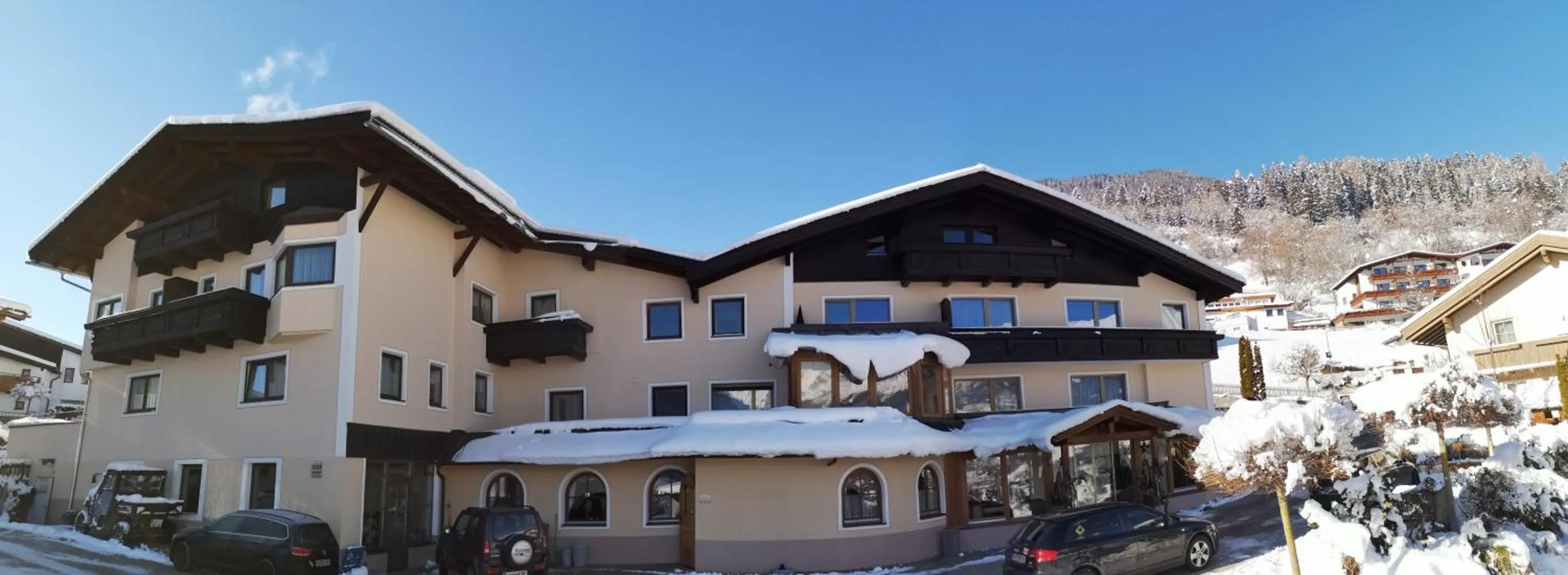 Property building in Apart Hotel Ideal