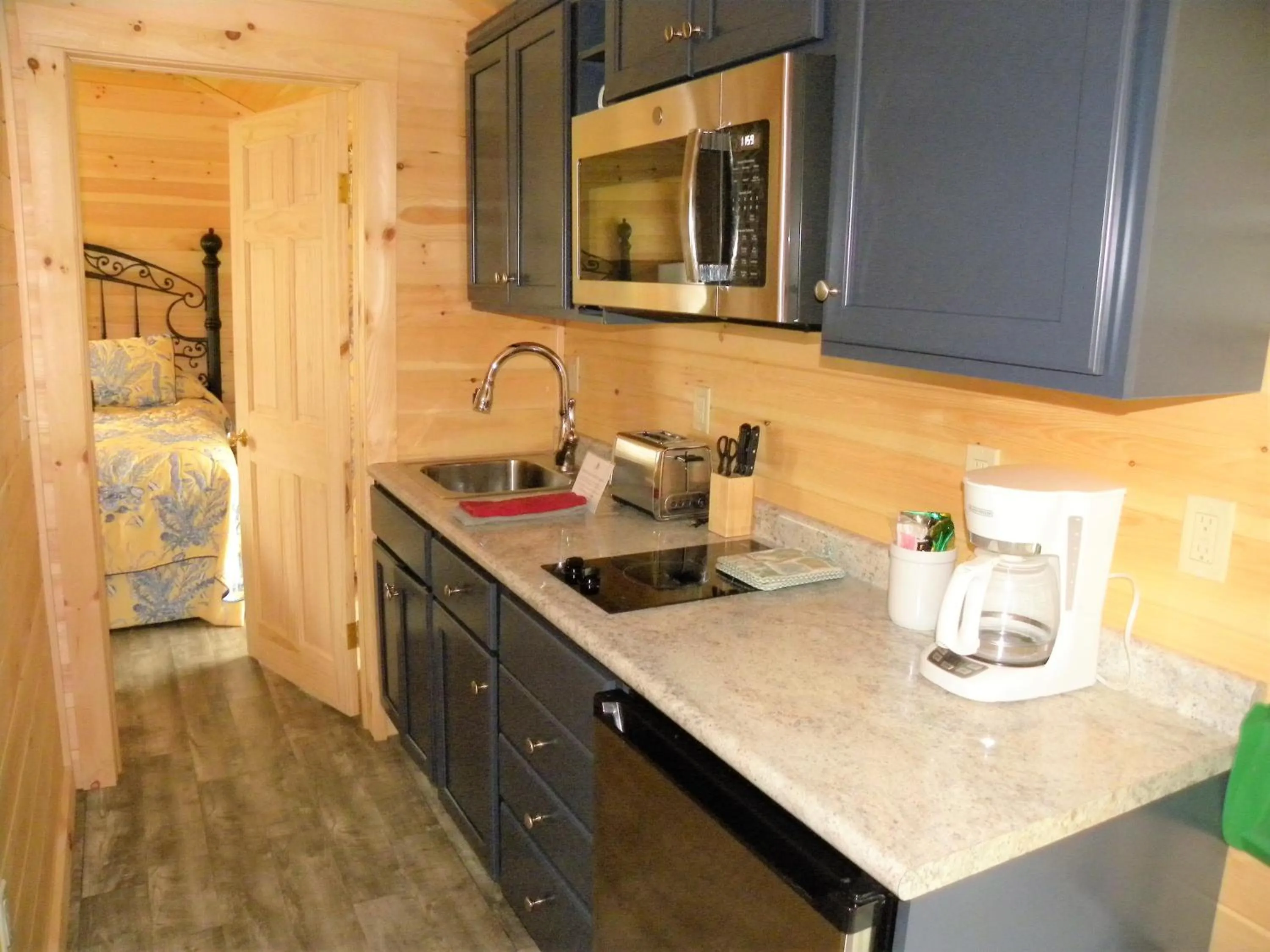 Kitchen or kitchenette in Colonial Gables Oceanfront Village