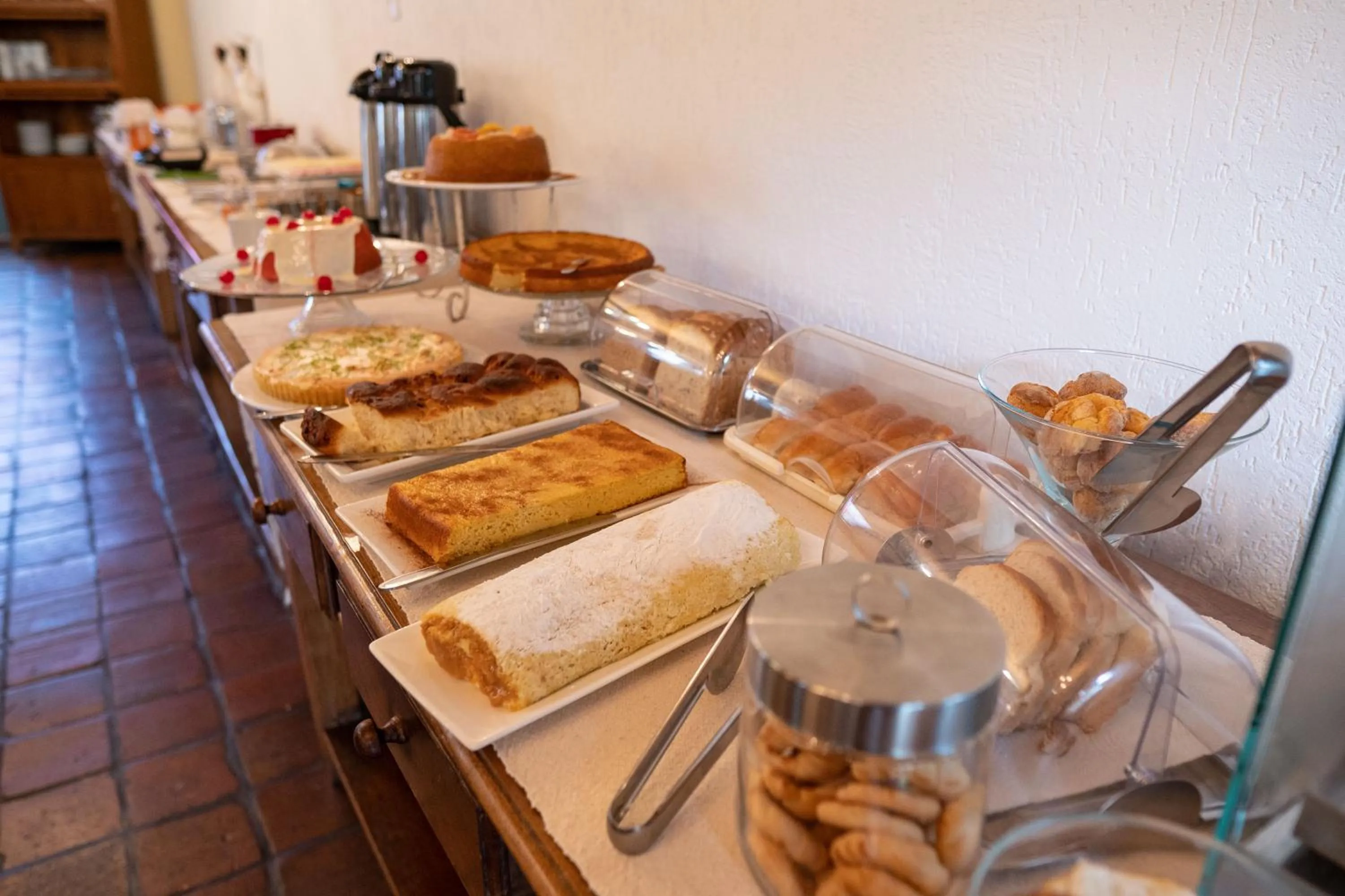 Breakfast in Pousada Rotunda
