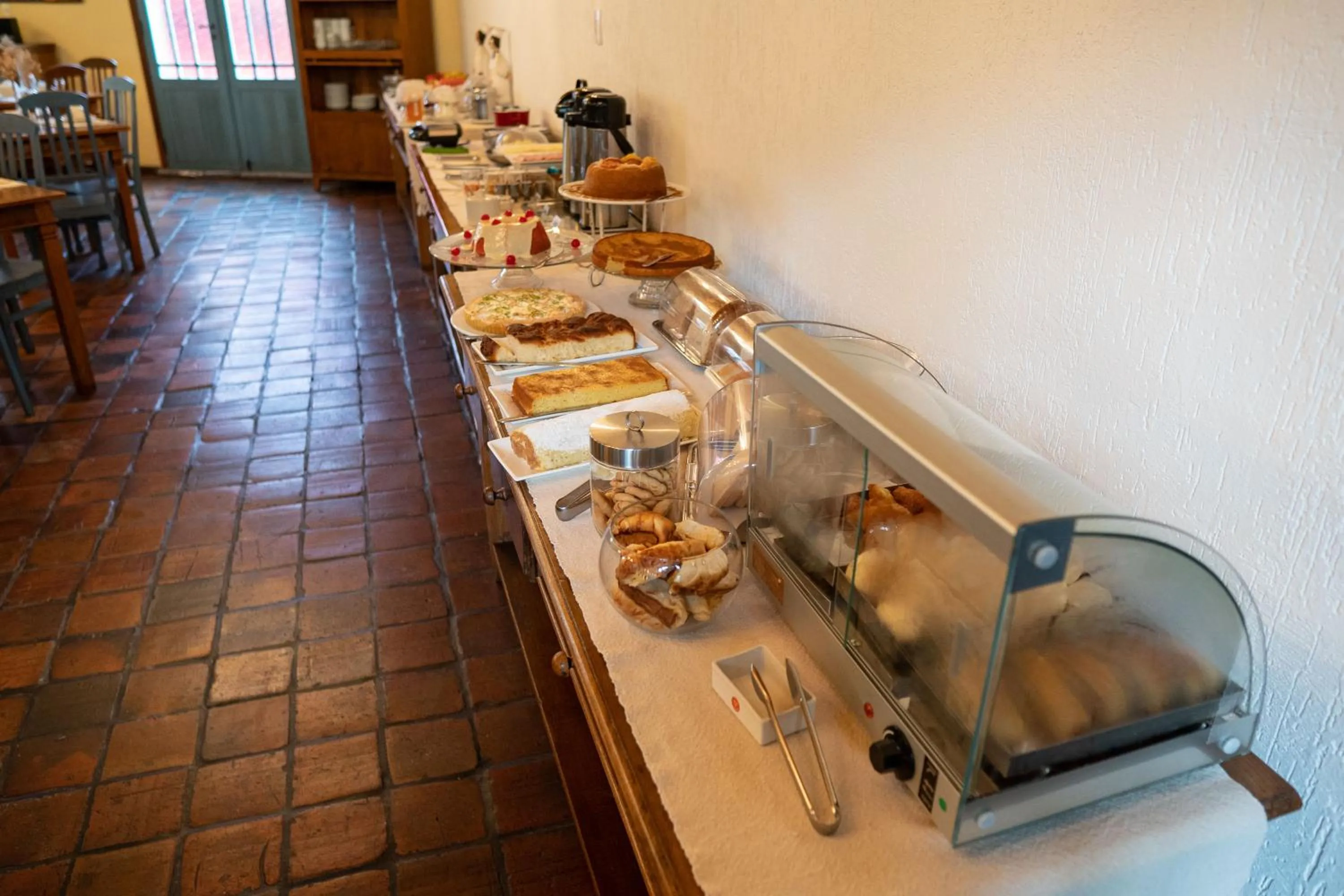 Breakfast in Pousada Rotunda
