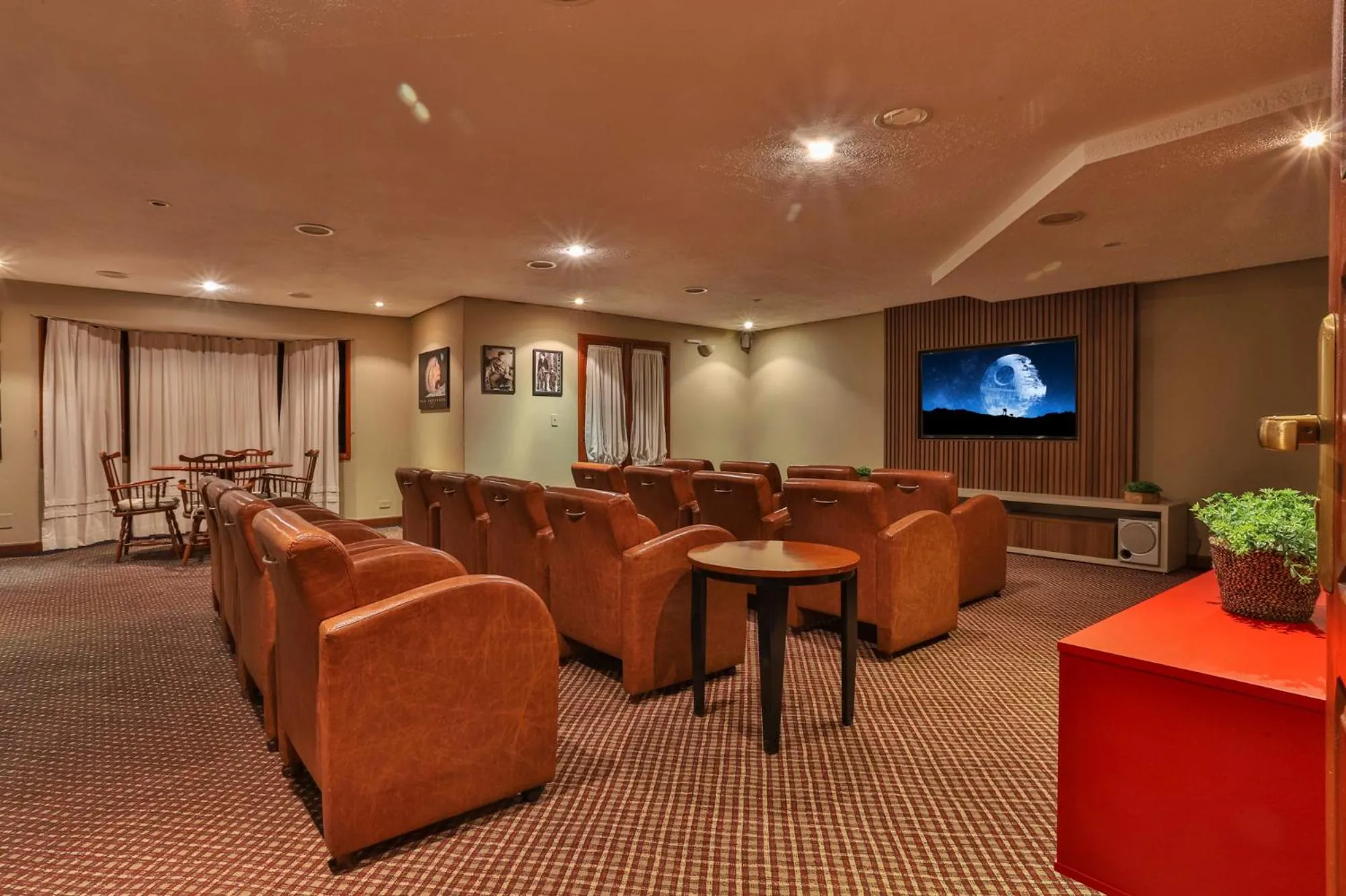 Meeting/conference room in Esquilo Hotel