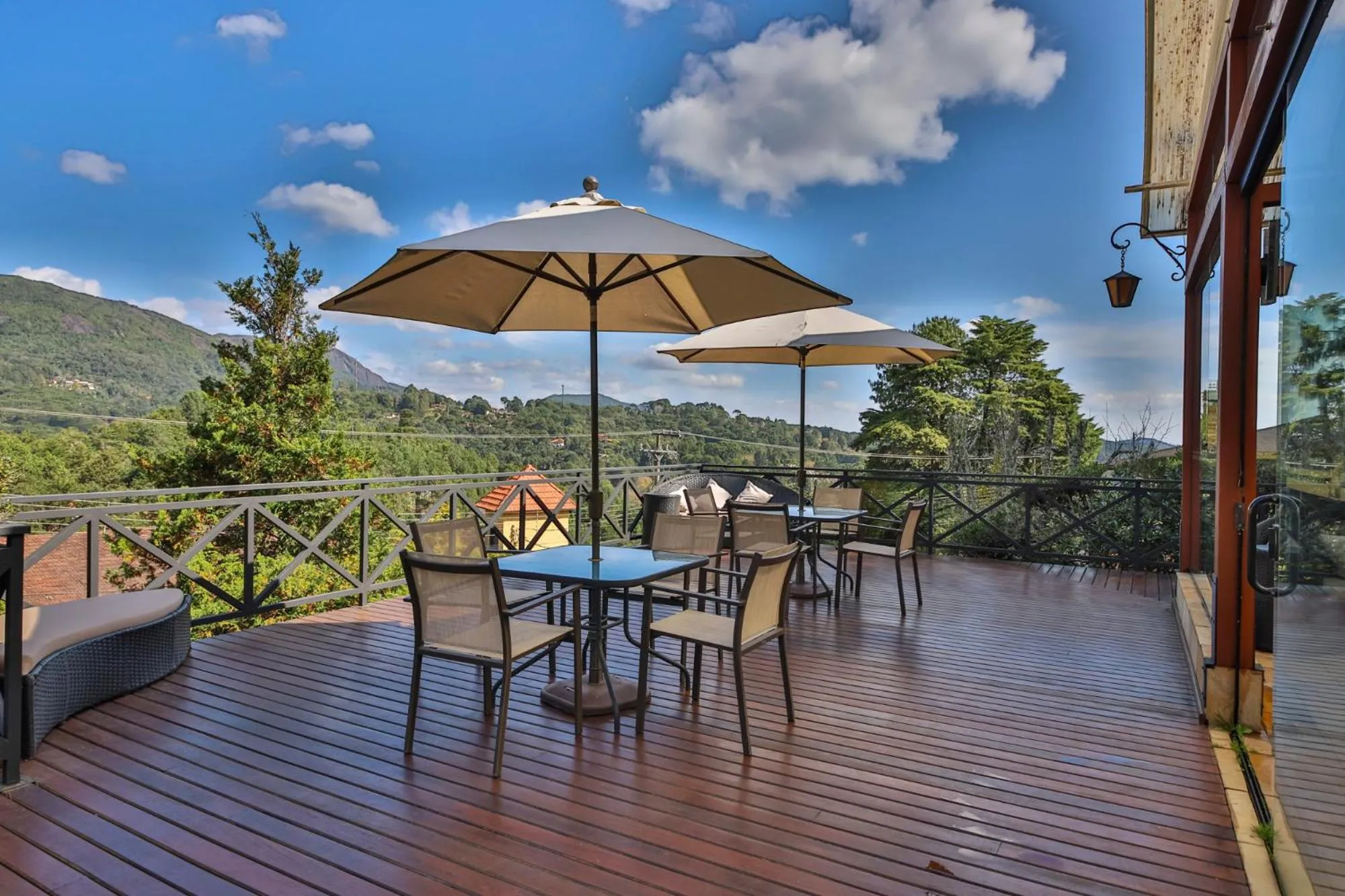 Balcony/Terrace in Esquilo Hotel