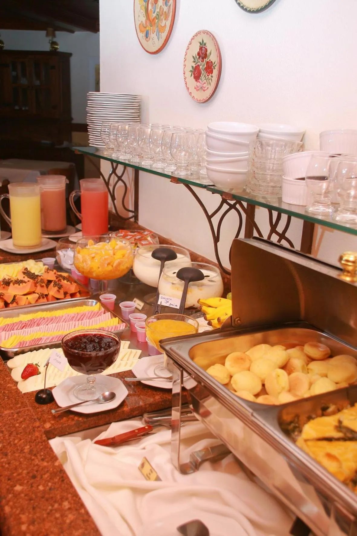 Breakfast in Esquilo Hotel